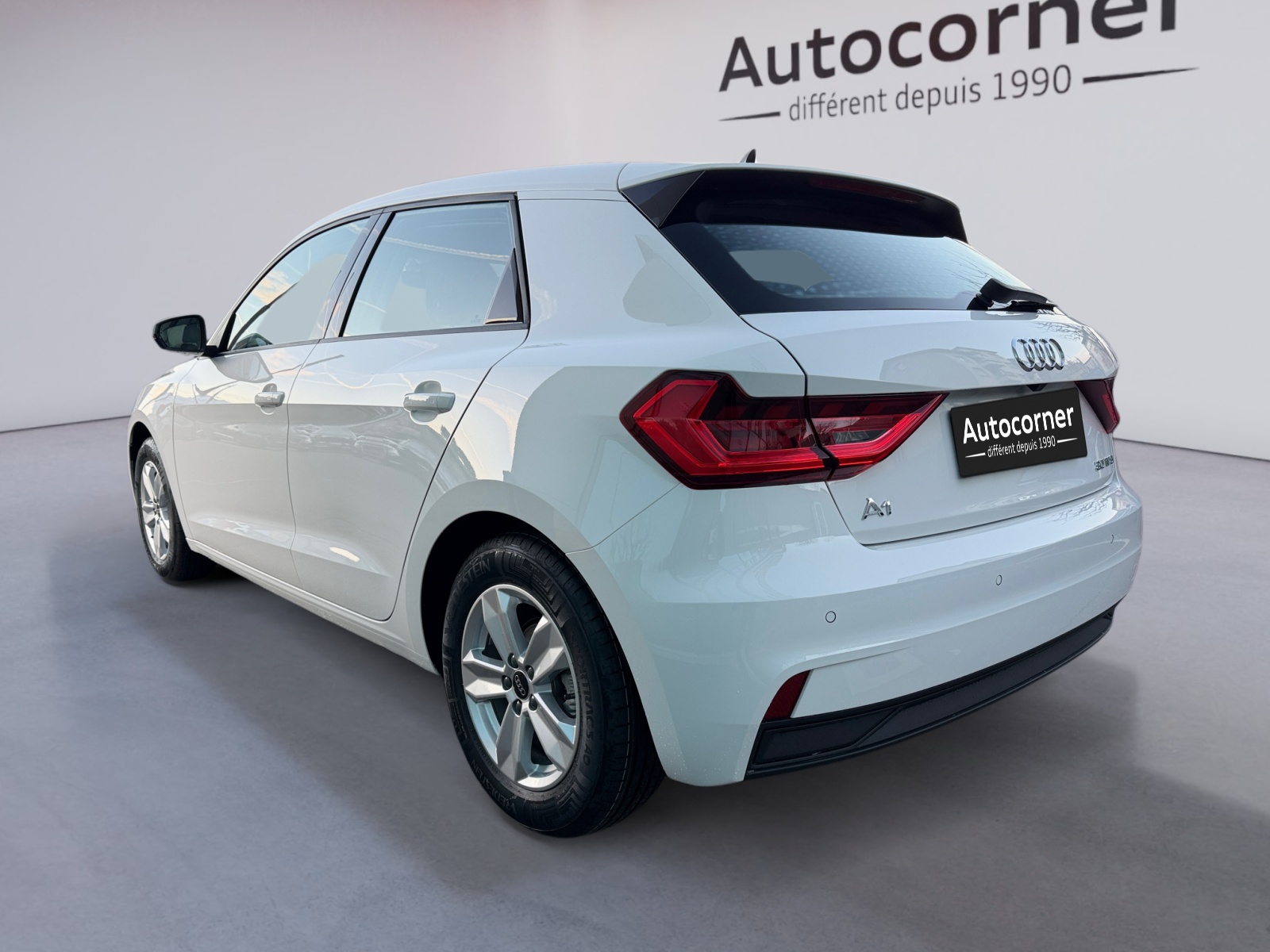 AUDI A1 Sportback 30 TFSI Attraction S-tronic-showroom-element-2