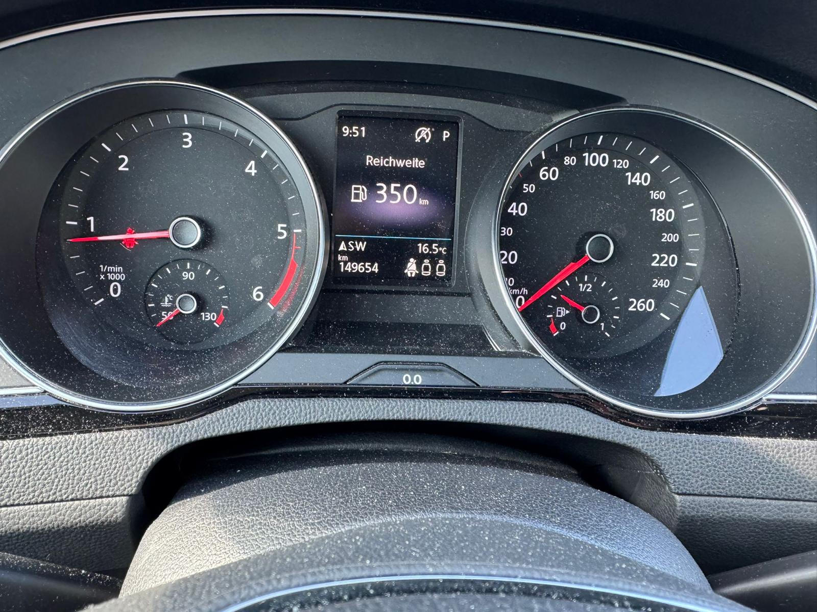 VW Passat Variant 2.0 TDI BMT Highline DSG-image-6