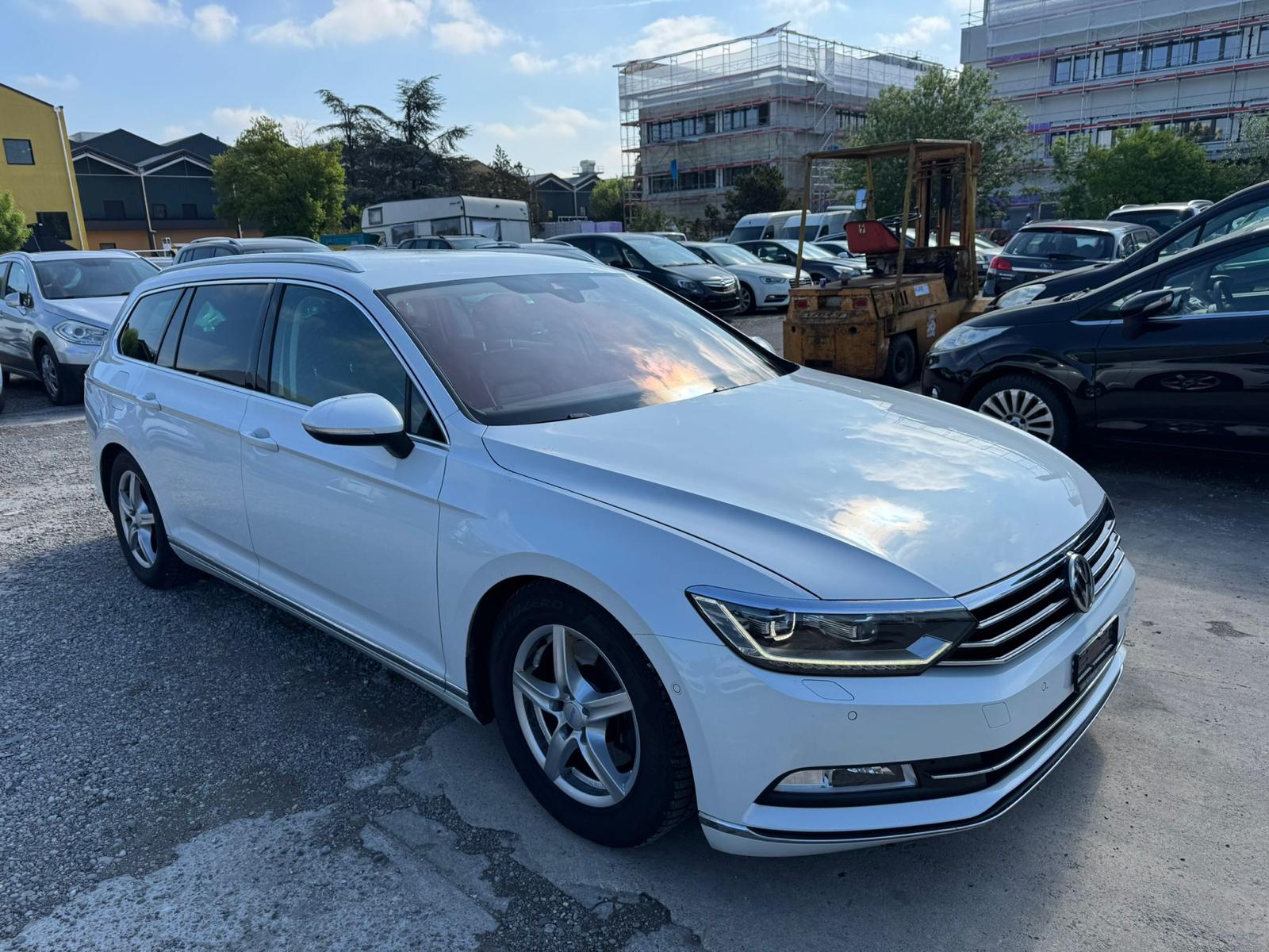 VW Passat Variant 2.0 TDI BMT Highline DSG-image-1