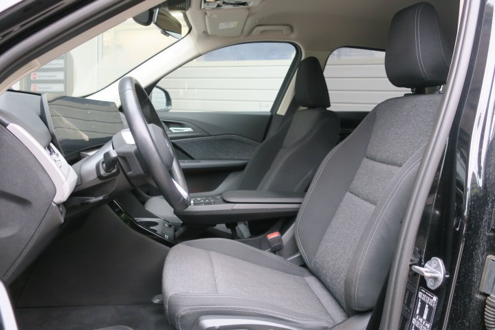 BMW iX1 xDrive 30-image-6