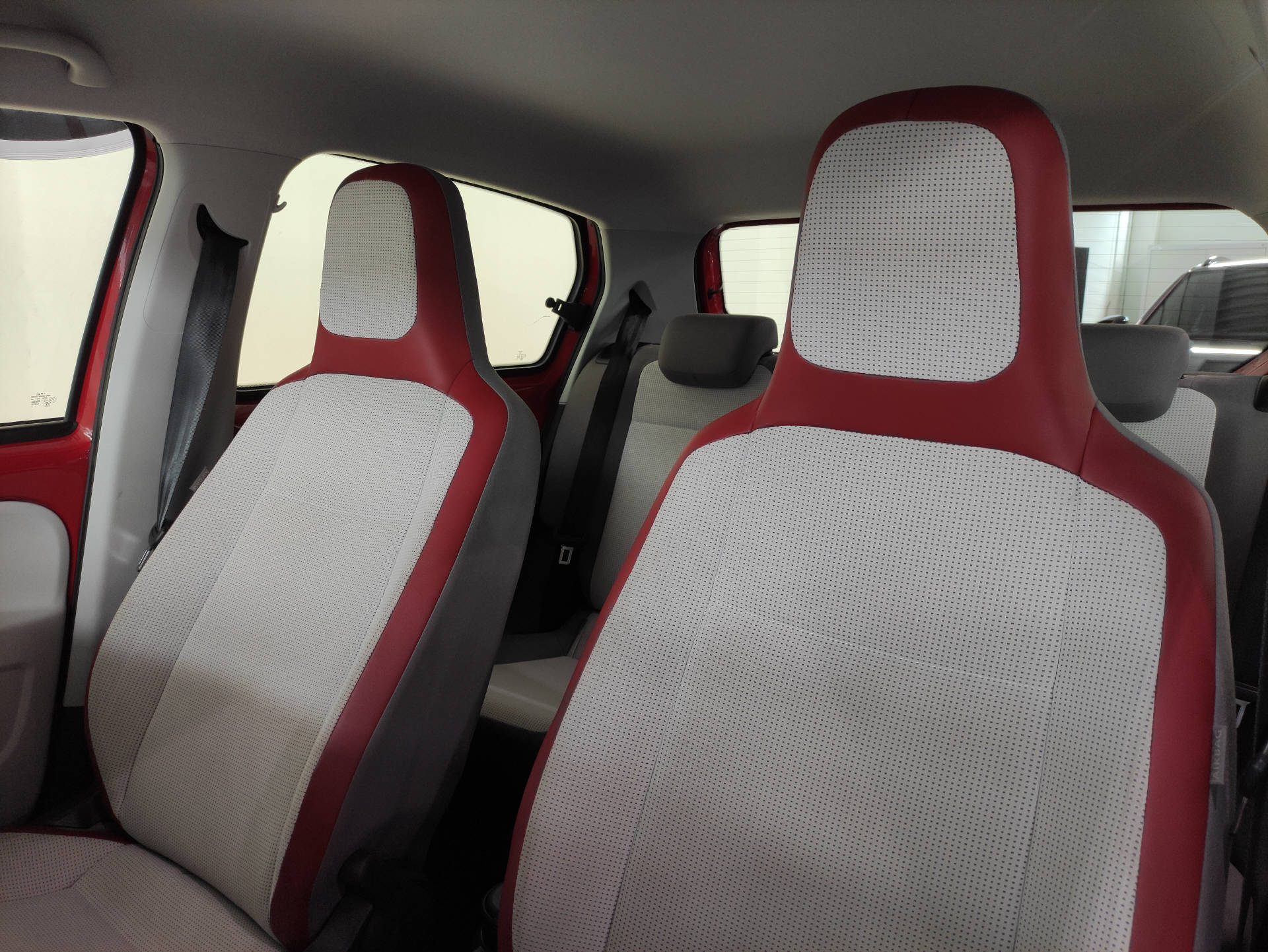 VW Up 1.0 High-image-4