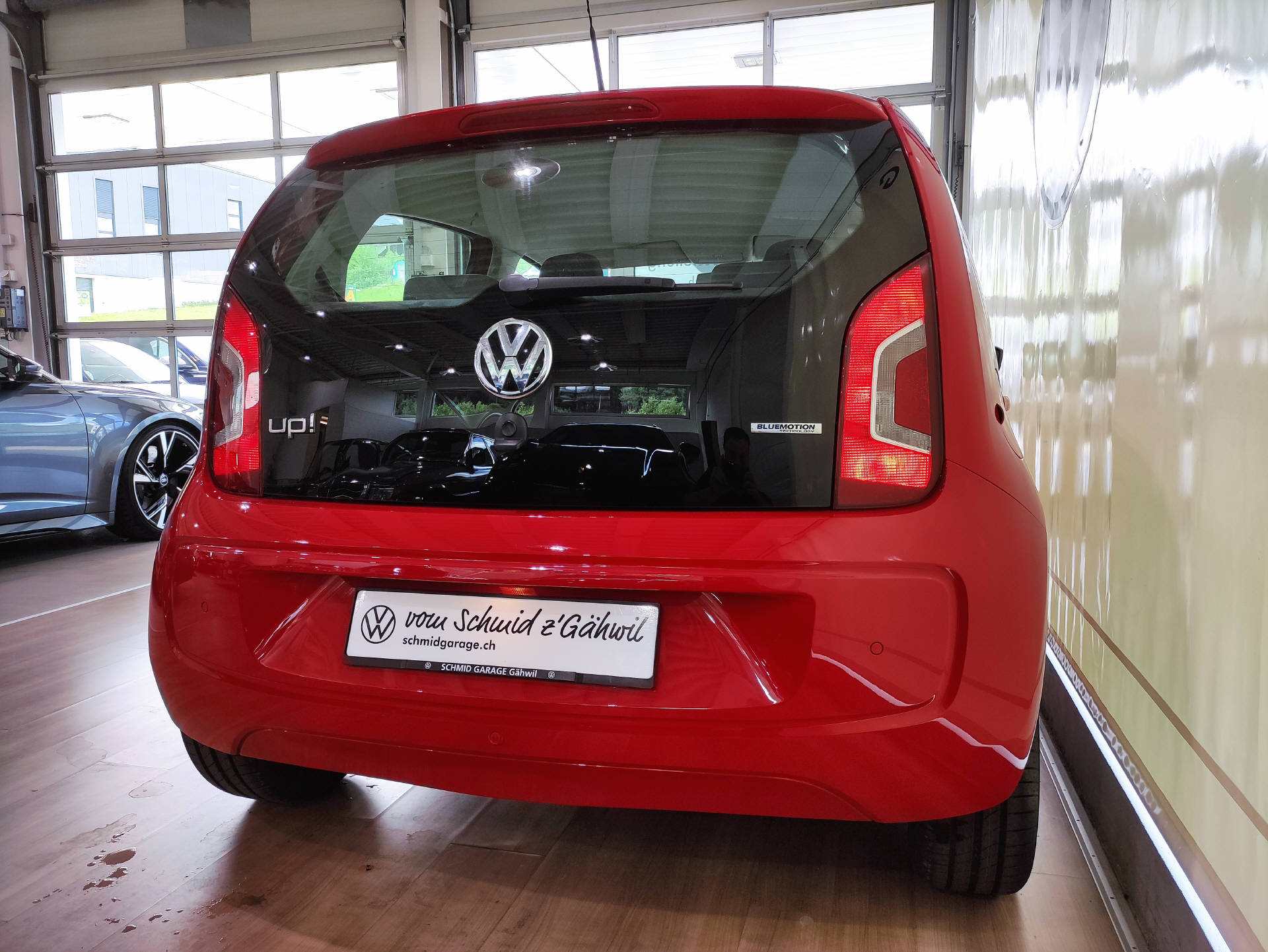 VW Up 1.0 High-image-11