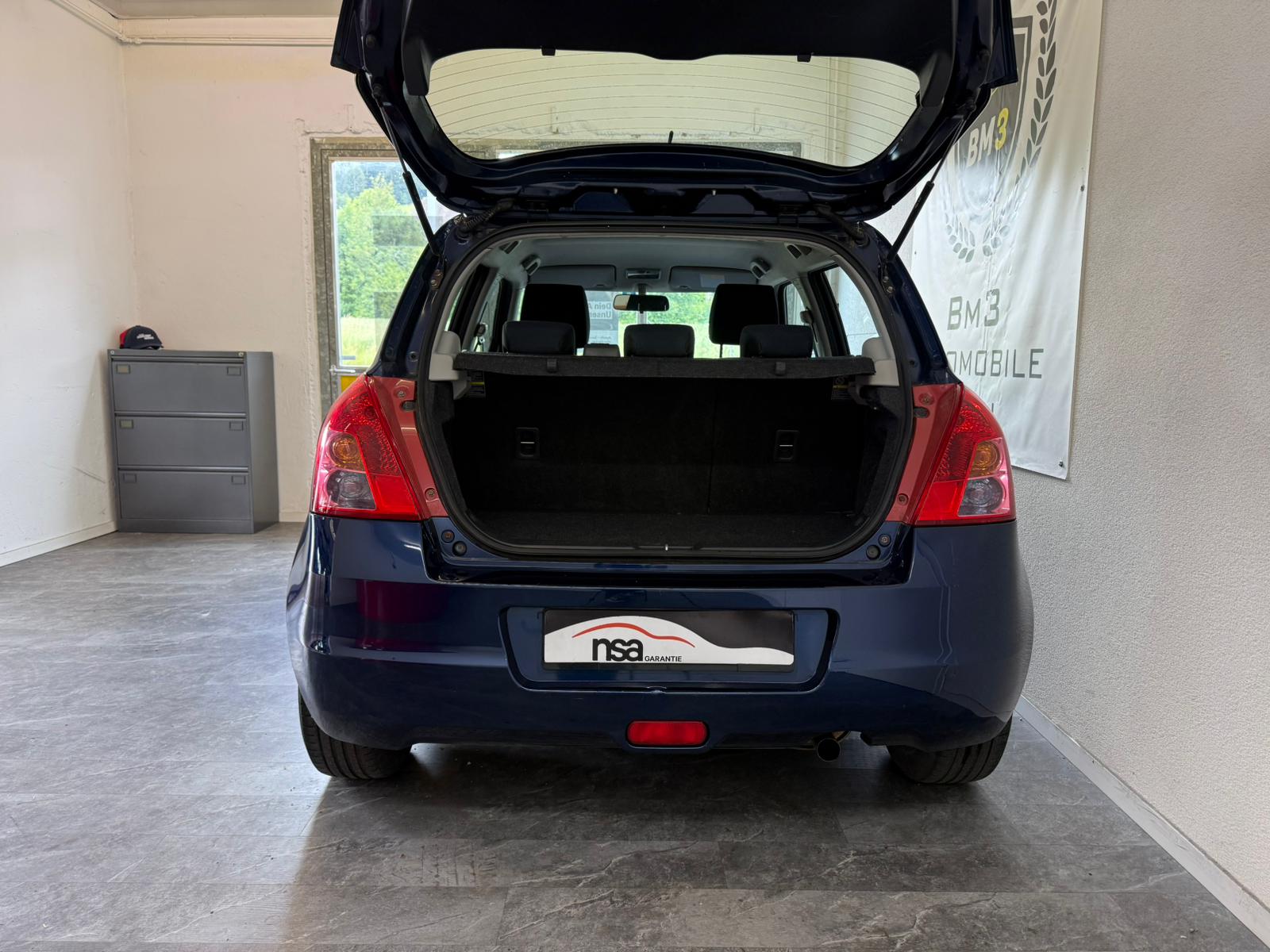 SUZUKI Swift 1.3i 16V GL-image-4