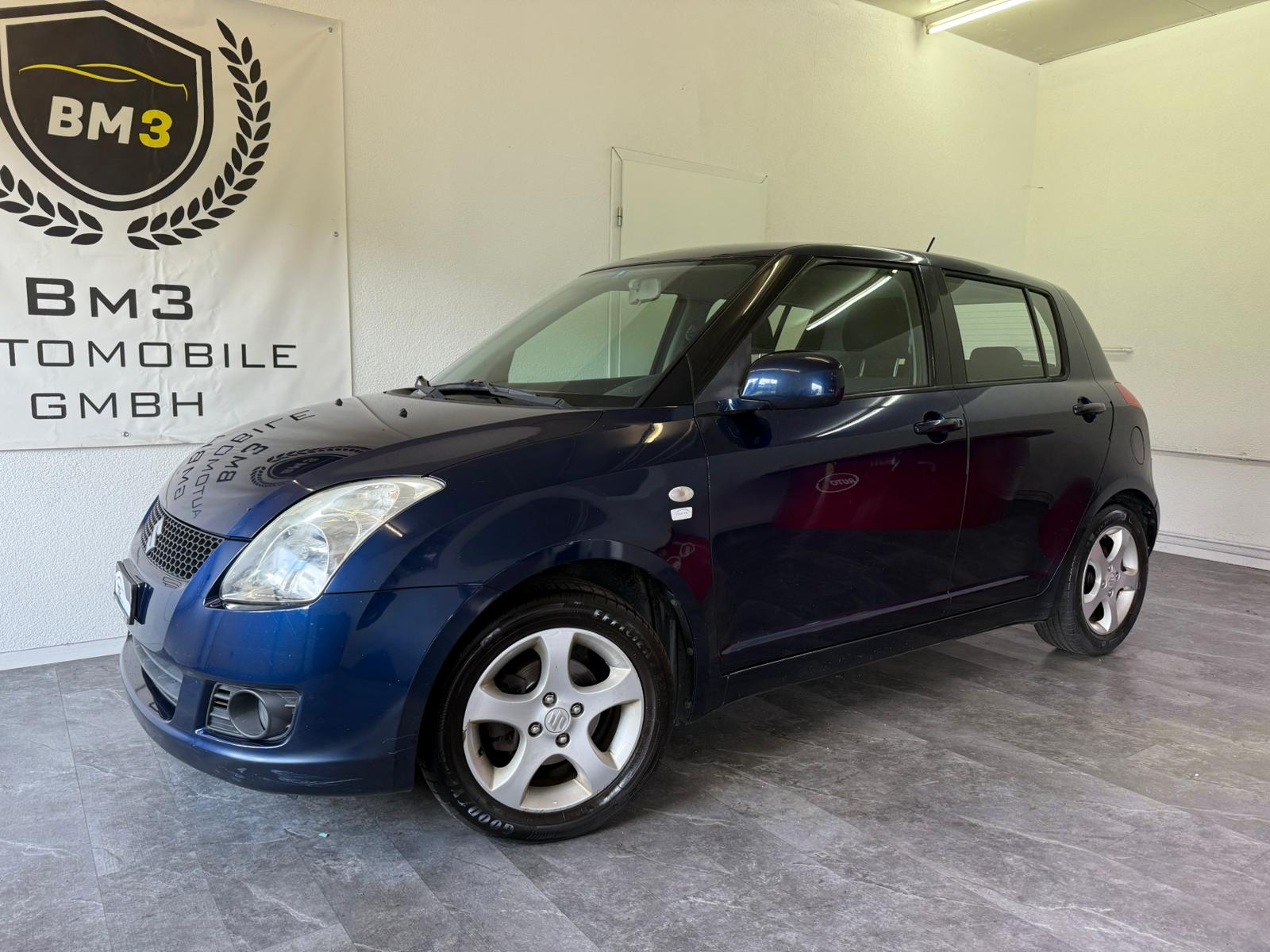 SUZUKI Swift 1.3i 16V GL-image-1