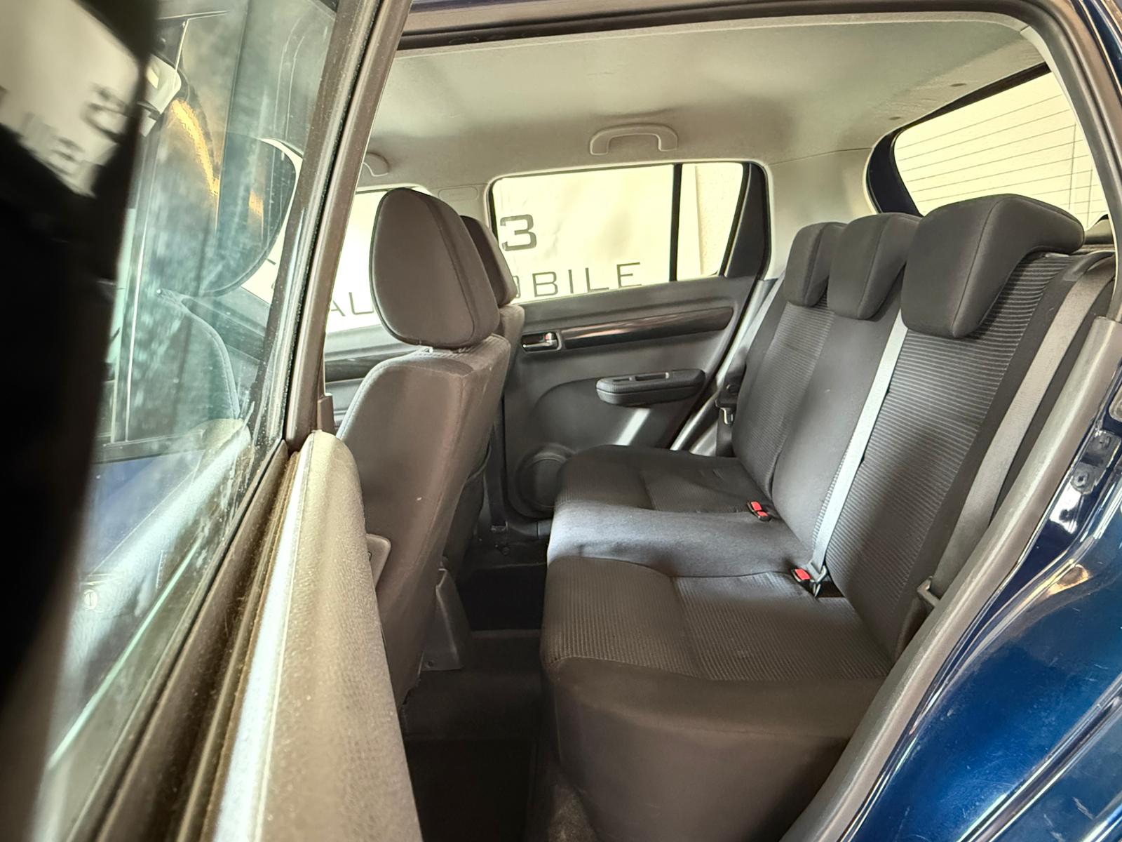 SUZUKI Swift 1.3i 16V GL-image-9