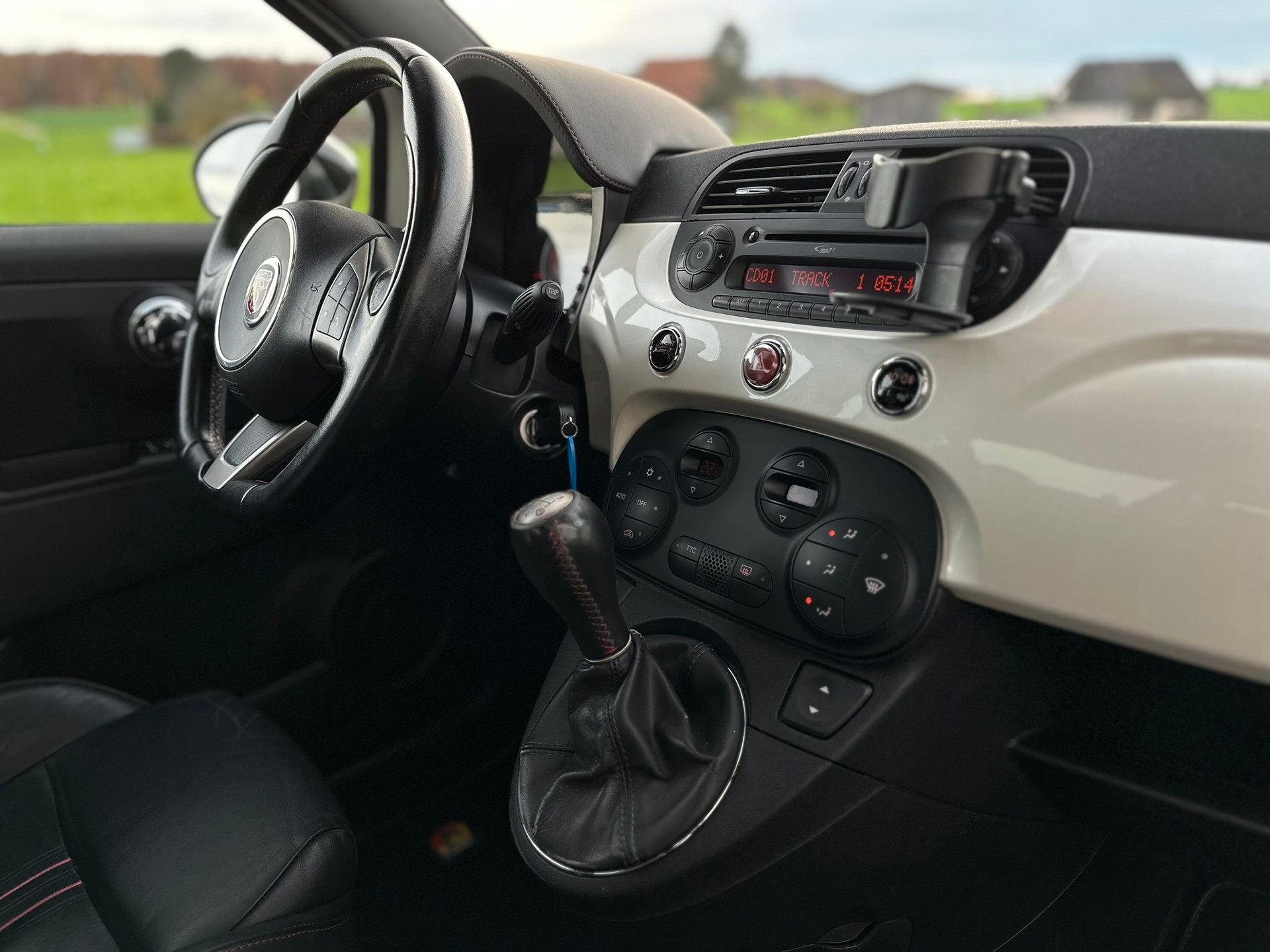 FIAT 500 1.4 16V Turbo Abarth-image-18