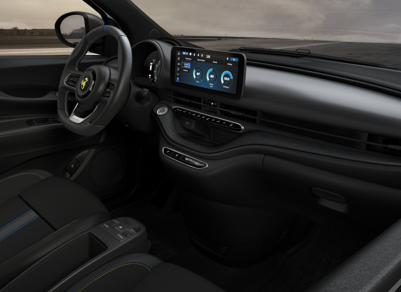 FIAT Abarth 500e-image-9