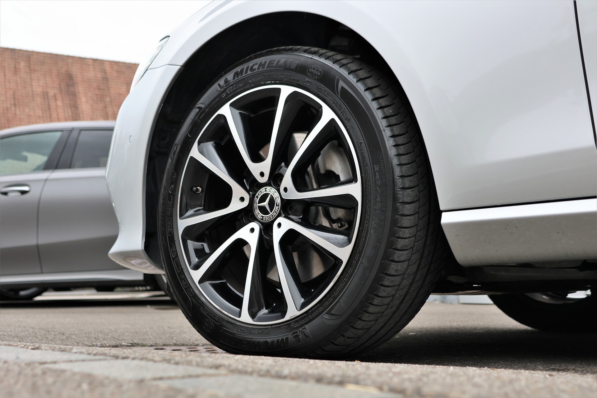 MERCEDES-BENZ E 200 Avantgarde 4 Matic 9G-Tronic (CH)-image-7