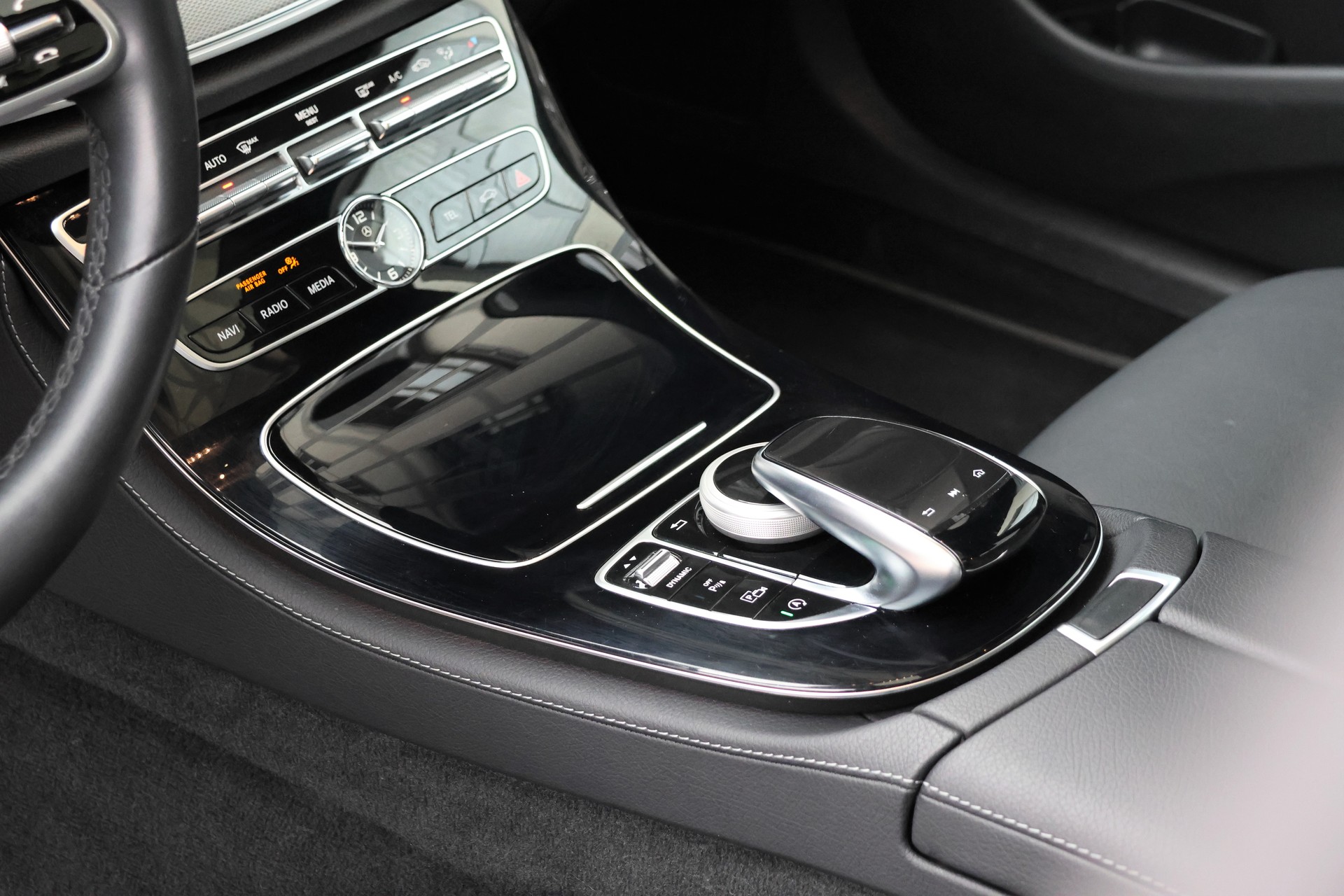 MERCEDES-BENZ E 200 Avantgarde 4 Matic 9G-Tronic (CH)-image-10