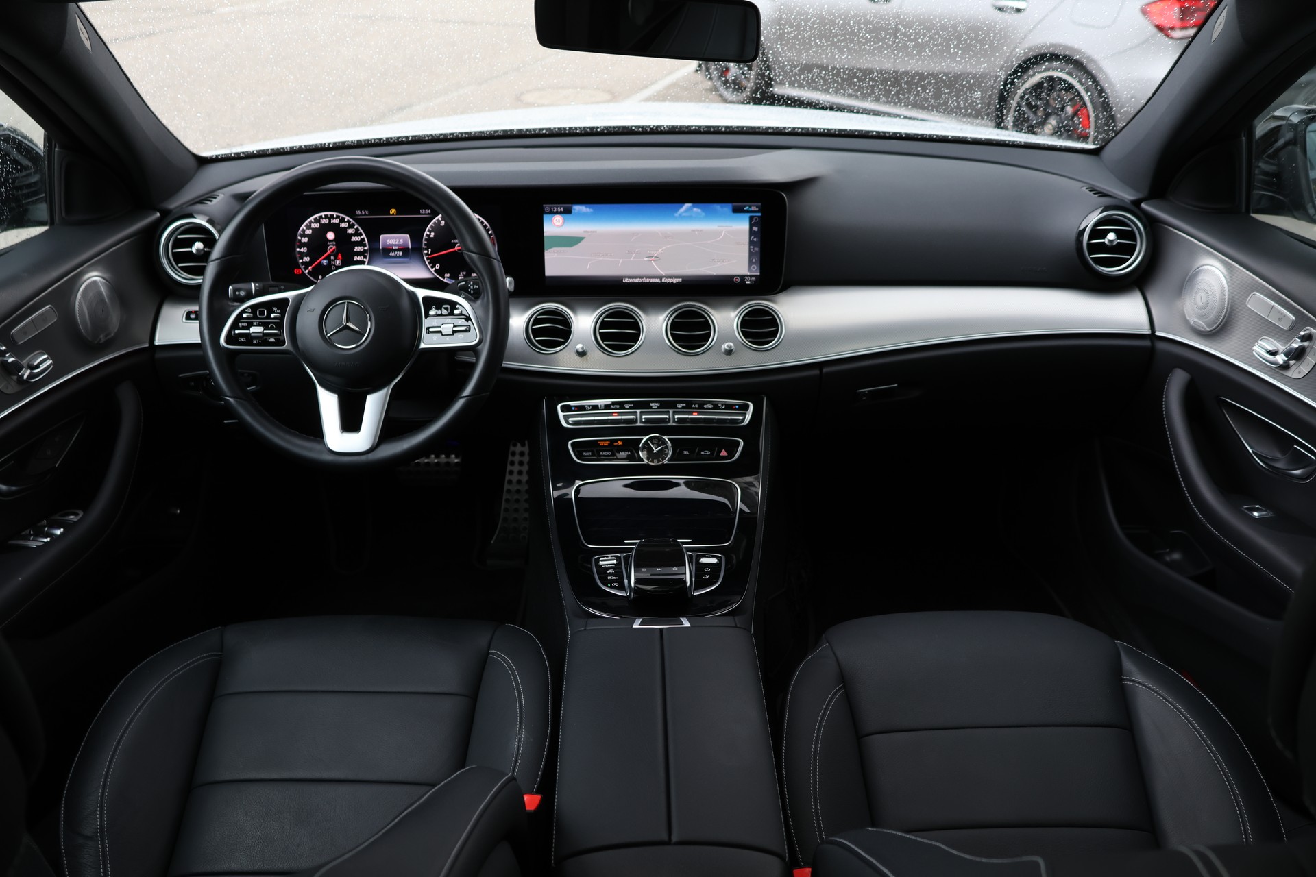 MERCEDES-BENZ E 200 Avantgarde 4 Matic 9G-Tronic (CH)-image-15