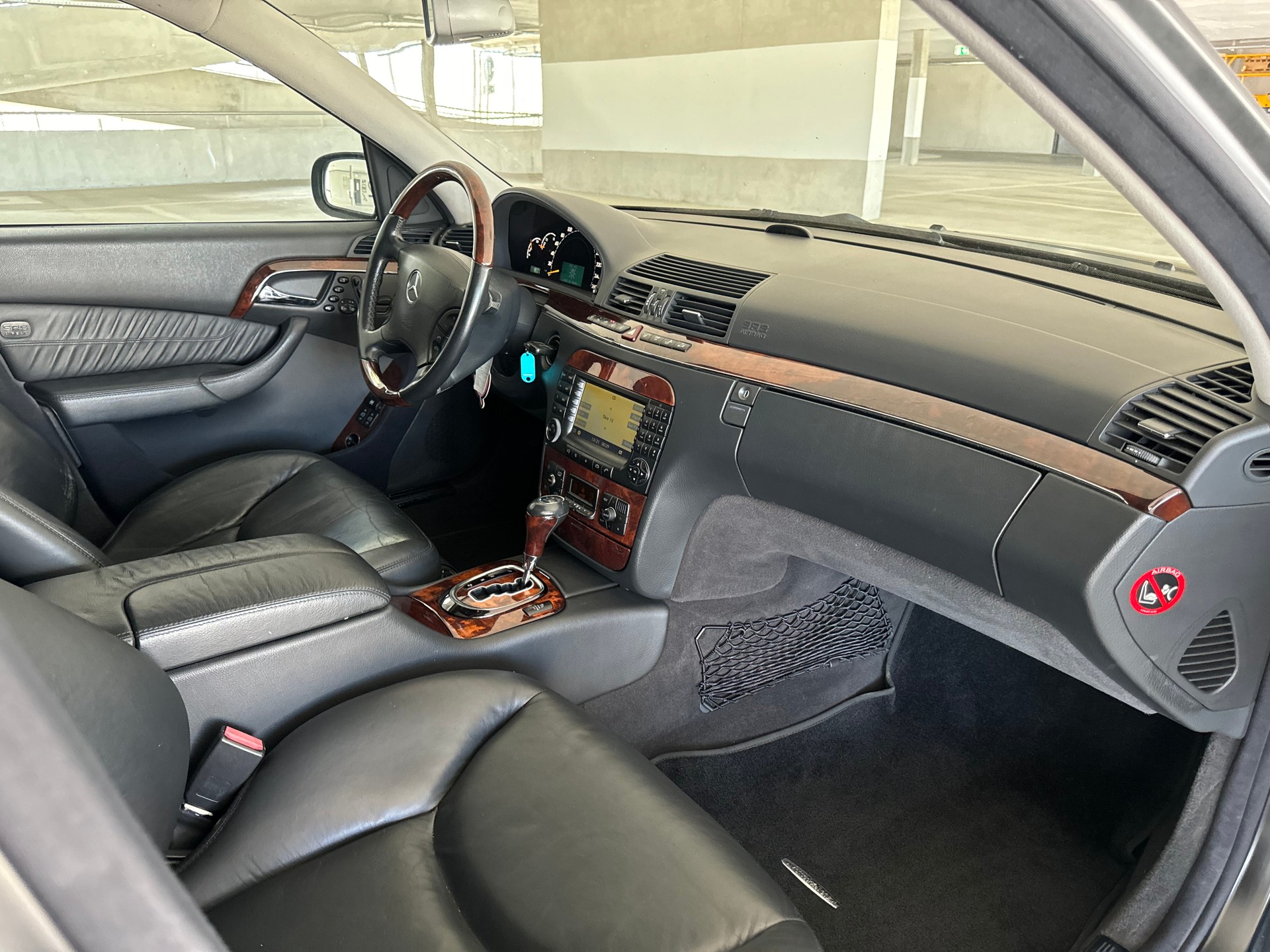 MERCEDES-BENZ S 500 4Matic-image-12
