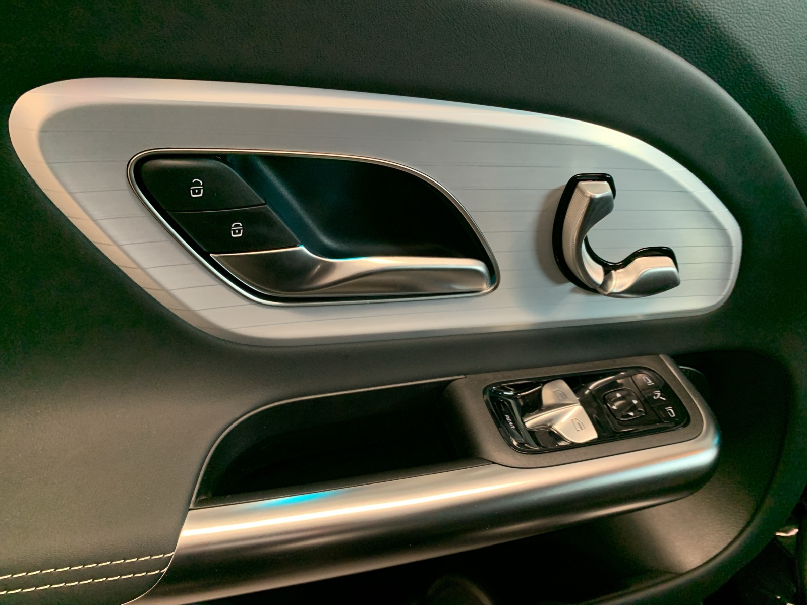 MERCEDES-BENZ Mercedes-Benz GLB 350 4MATIC EQ-image-5