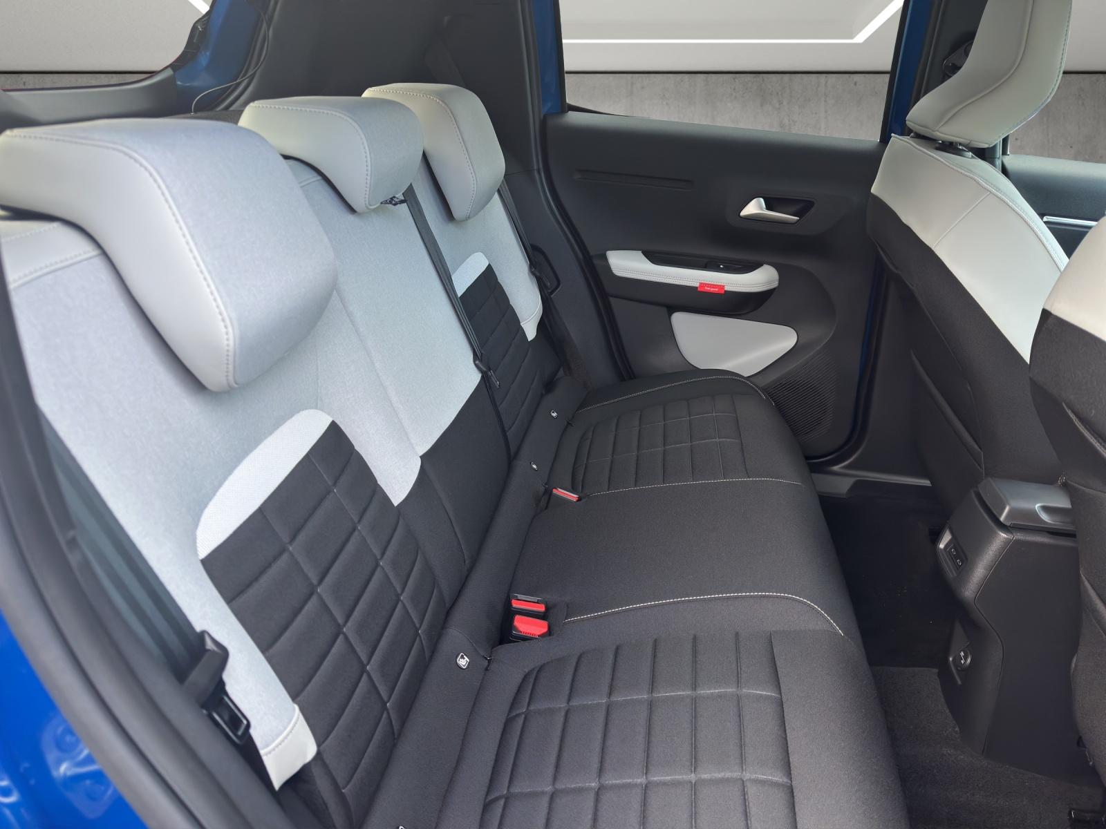 CITROEN C3 1.2 Hybrid 110 Edition Tricolore-image-19