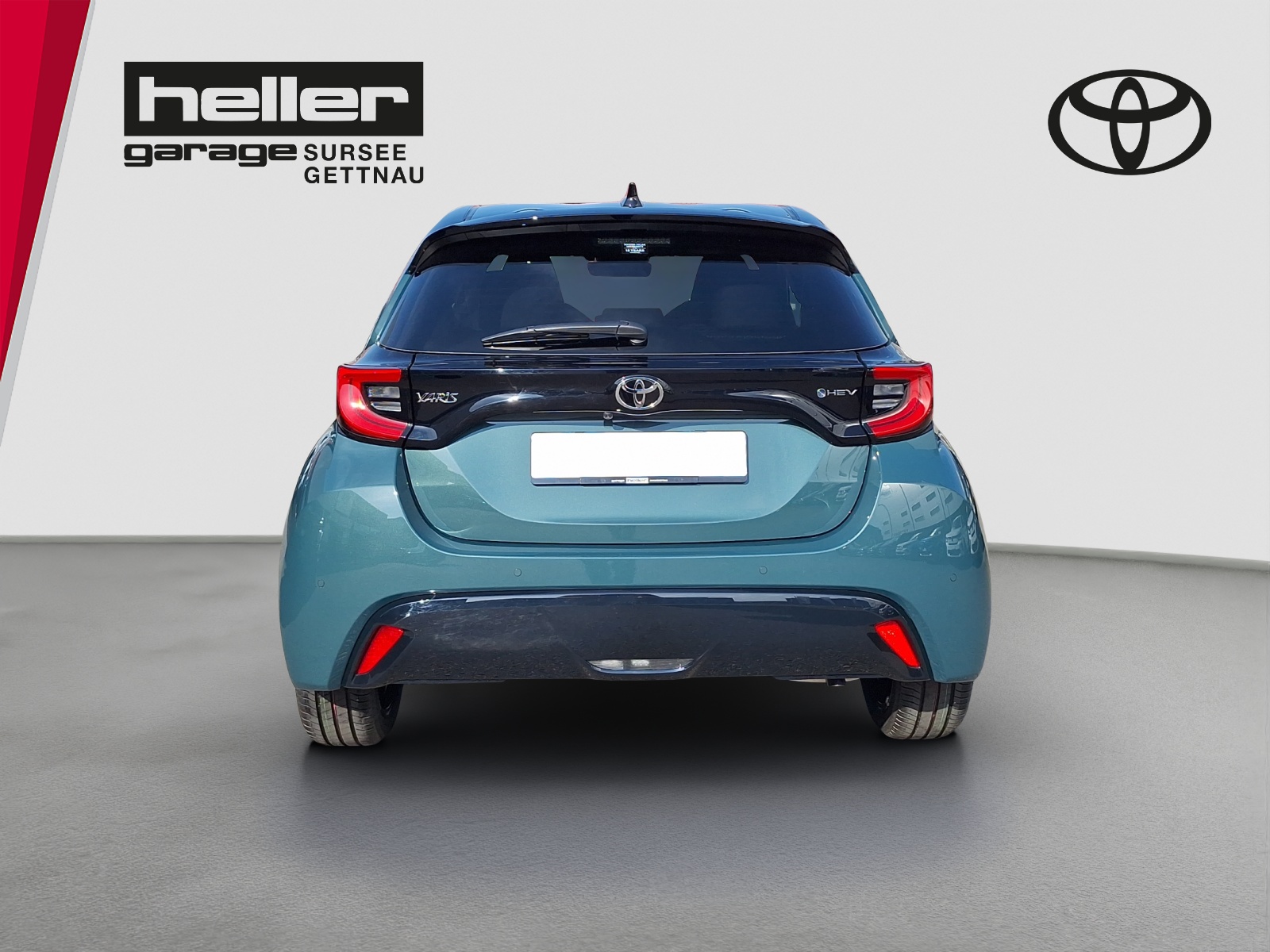 TOYOTA Yaris 1.5 VVT-i HSD Premium-showroom-element-3