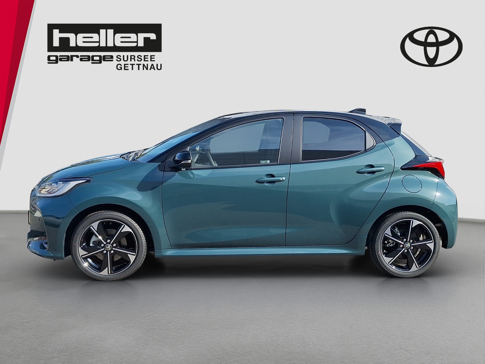 TOYOTA Yaris 1.5 VVT-i HSD Premium-showroom-element-1