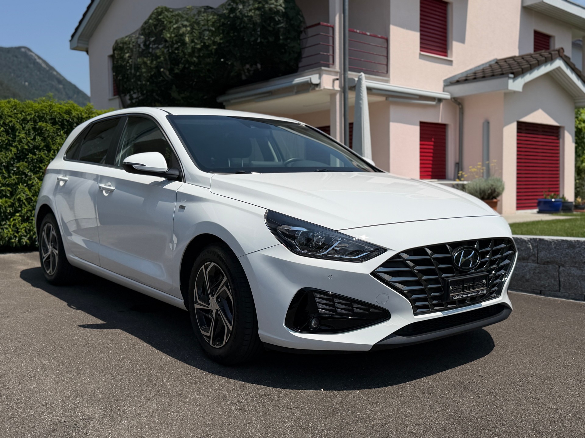 HYUNDAI 1.5 T-GDi Amplia