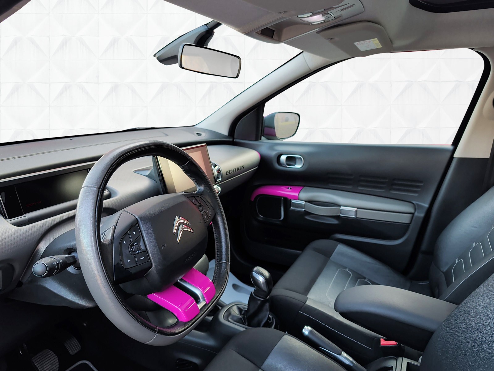 CITROEN C4 Cactus 1.2 e-THP Shine-image-8