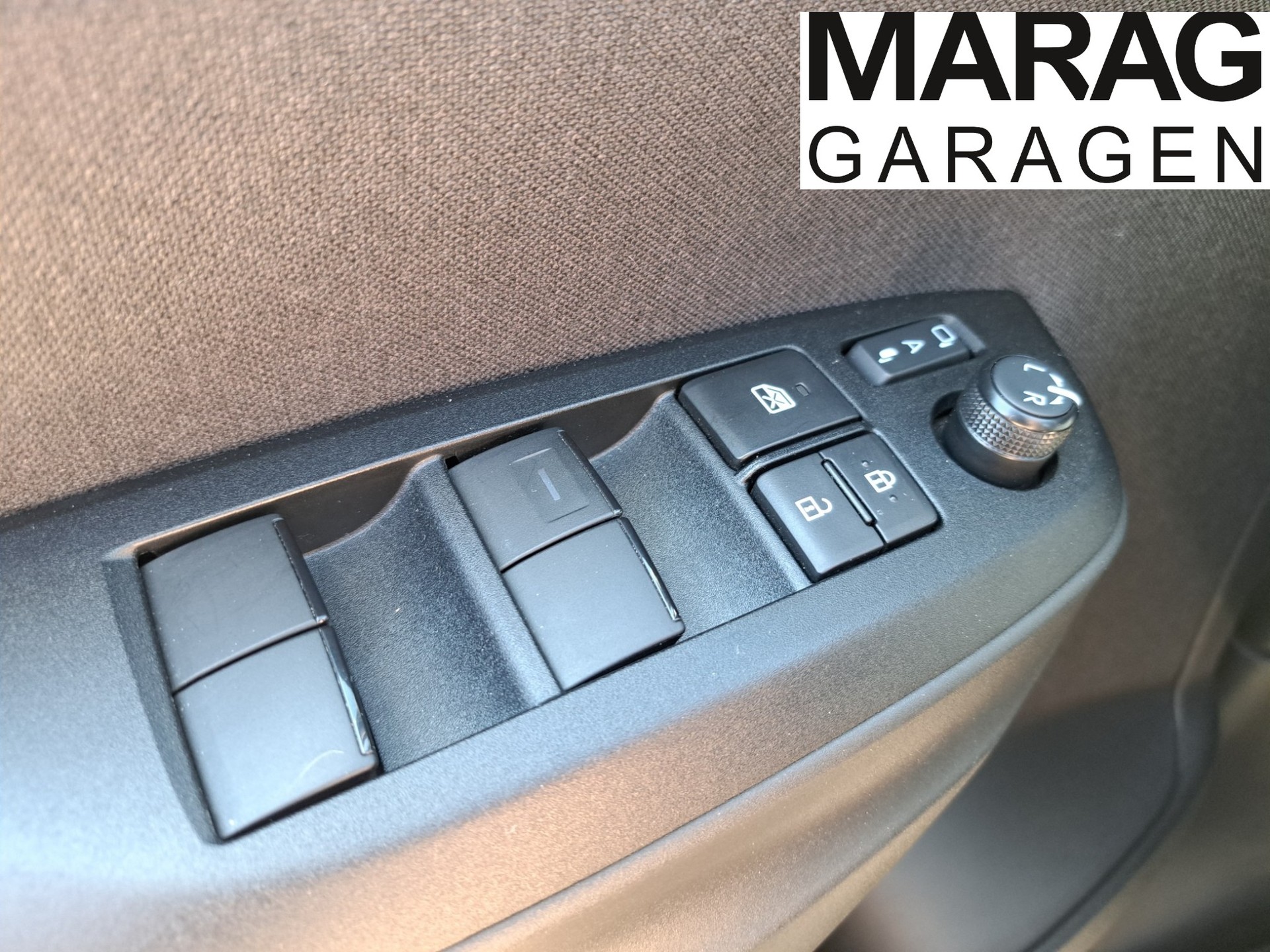 TOYOTA Yaris Cross 1.5 GR Sport e-CVT-image-14