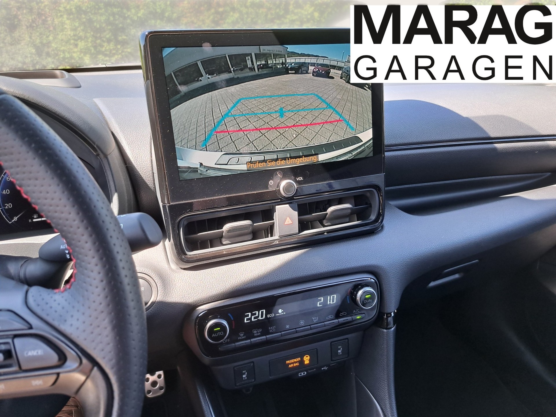 TOYOTA Yaris Cross 1.5 GR Sport e-CVT-image-11