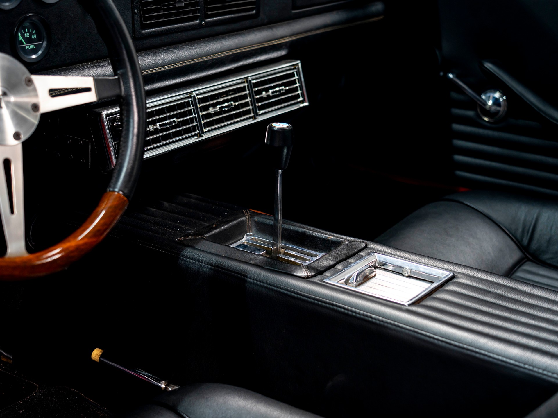 DE TOMASO Mangusta-image-27