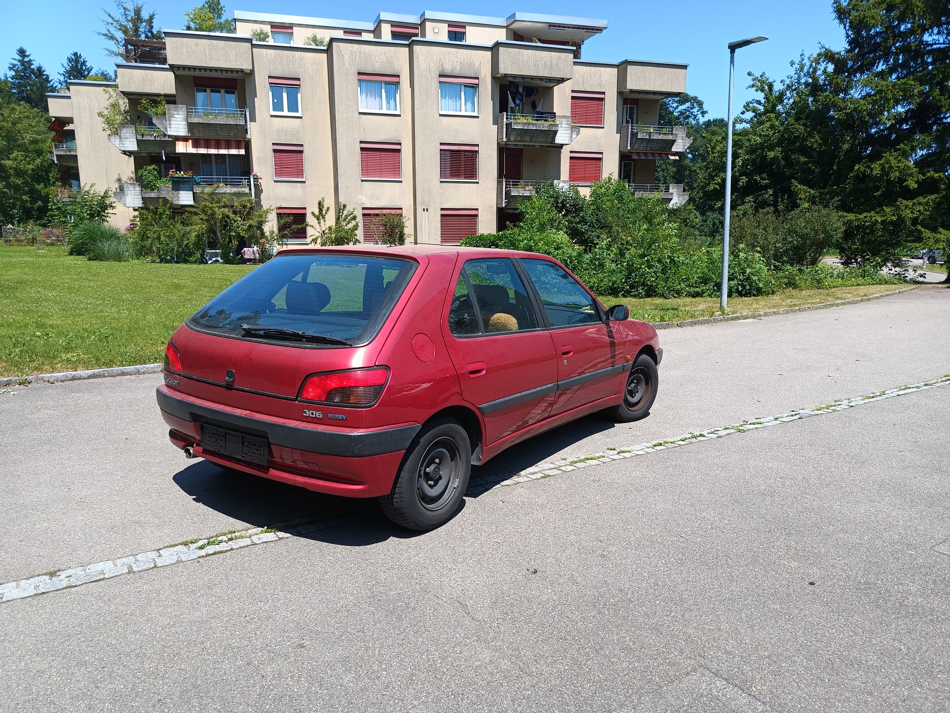 PEUGEOT 1.8 Husky-image-2