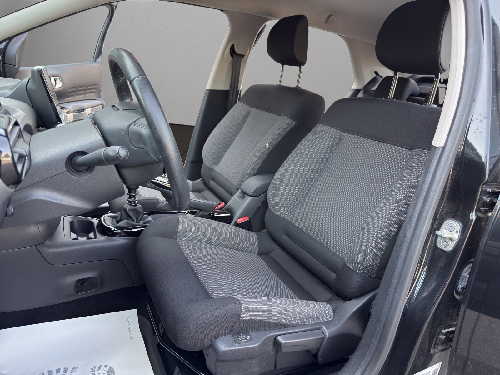 CITROEN C4 Cactus 1.2 PureT Origins EAT6-image-8