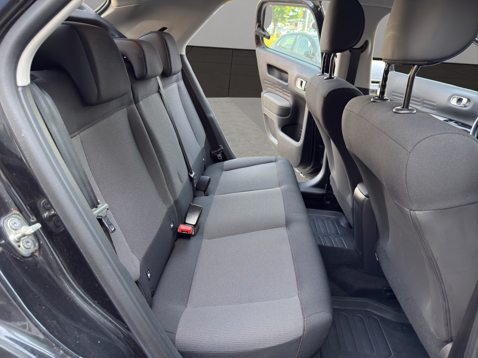 CITROEN C4 Cactus 1.2 PureT Origins EAT6-image-17