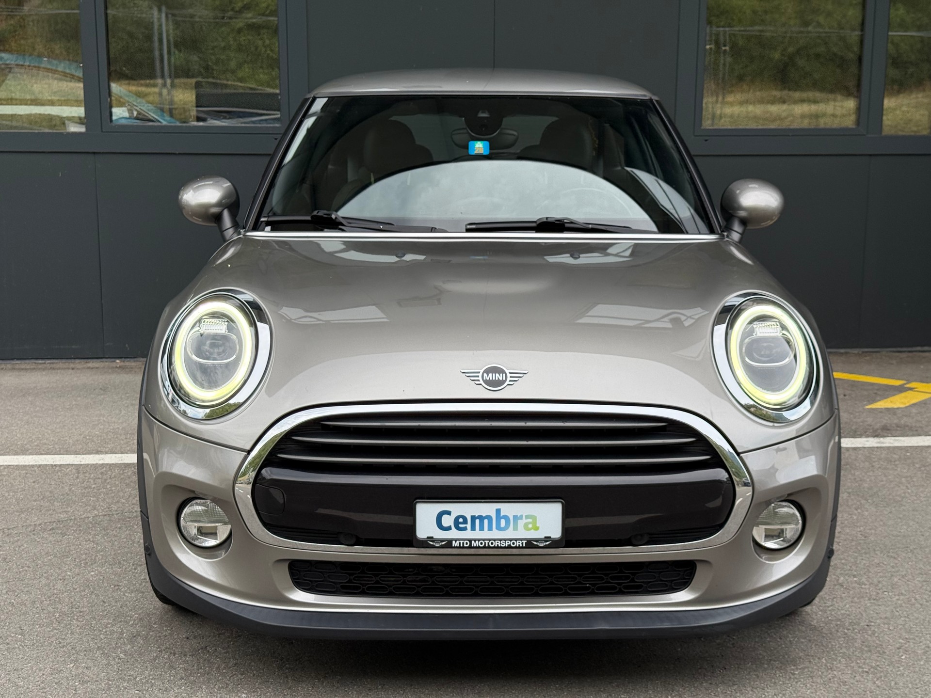 MINI Cooper Steptronic DKG-showroom-element-2