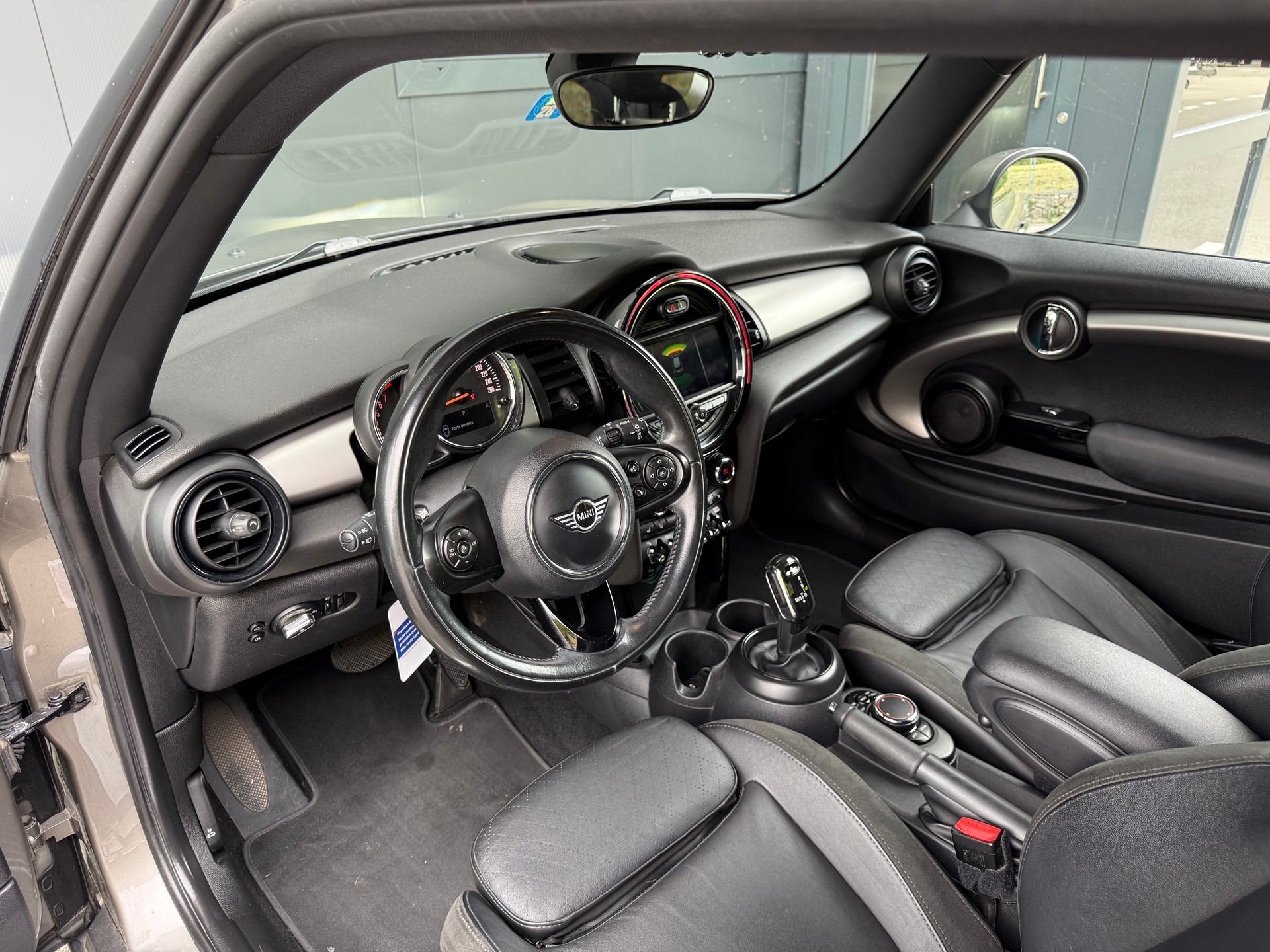 MINI Cooper Steptronic DKG-image-6