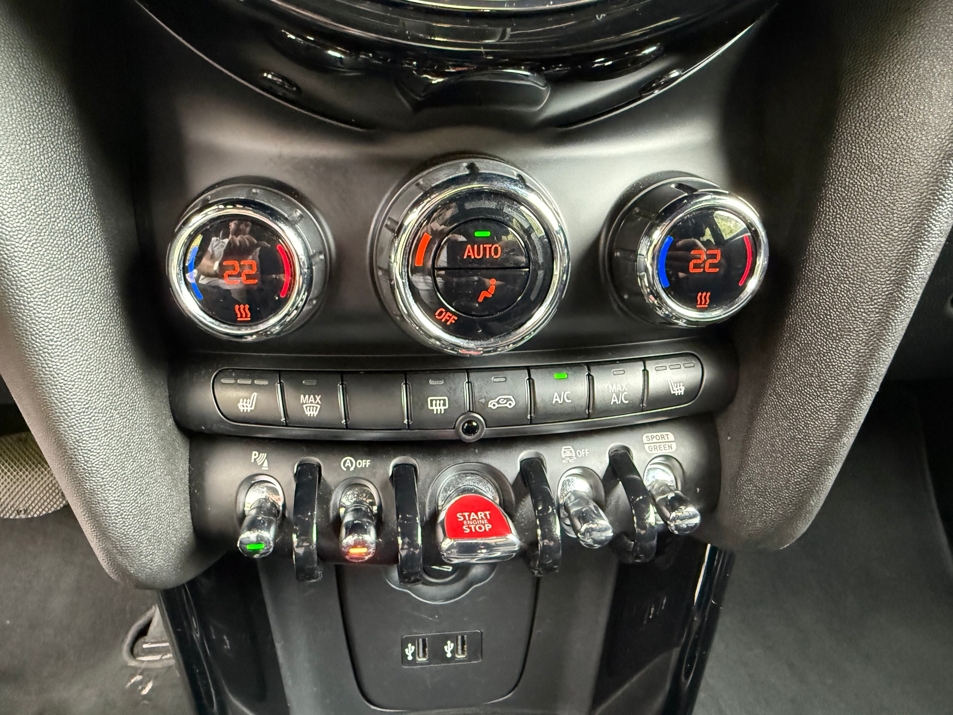 MINI Cooper Steptronic DKG-image-8