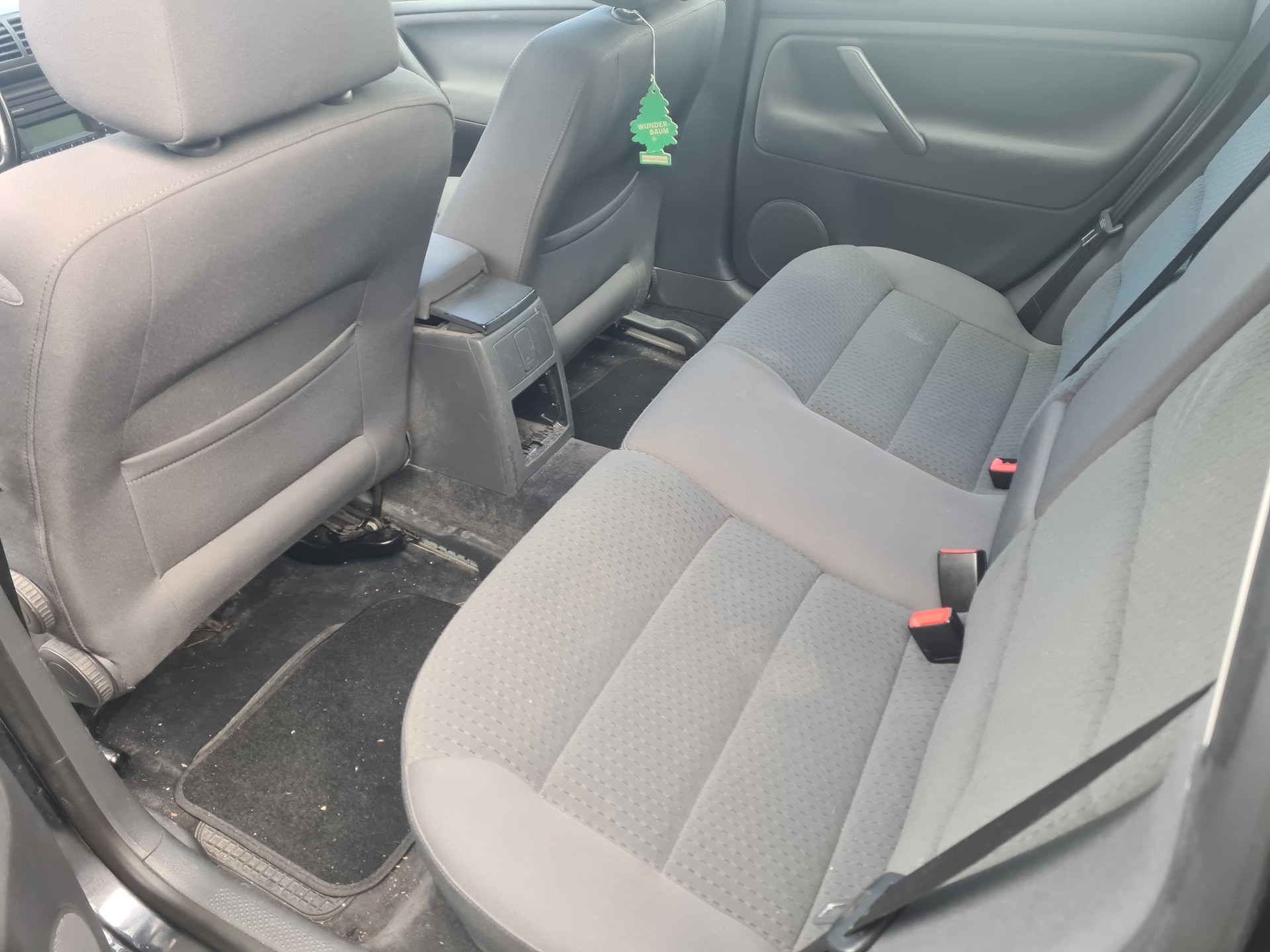 VW Passat Variant 1.8 T Comfortline-image-7