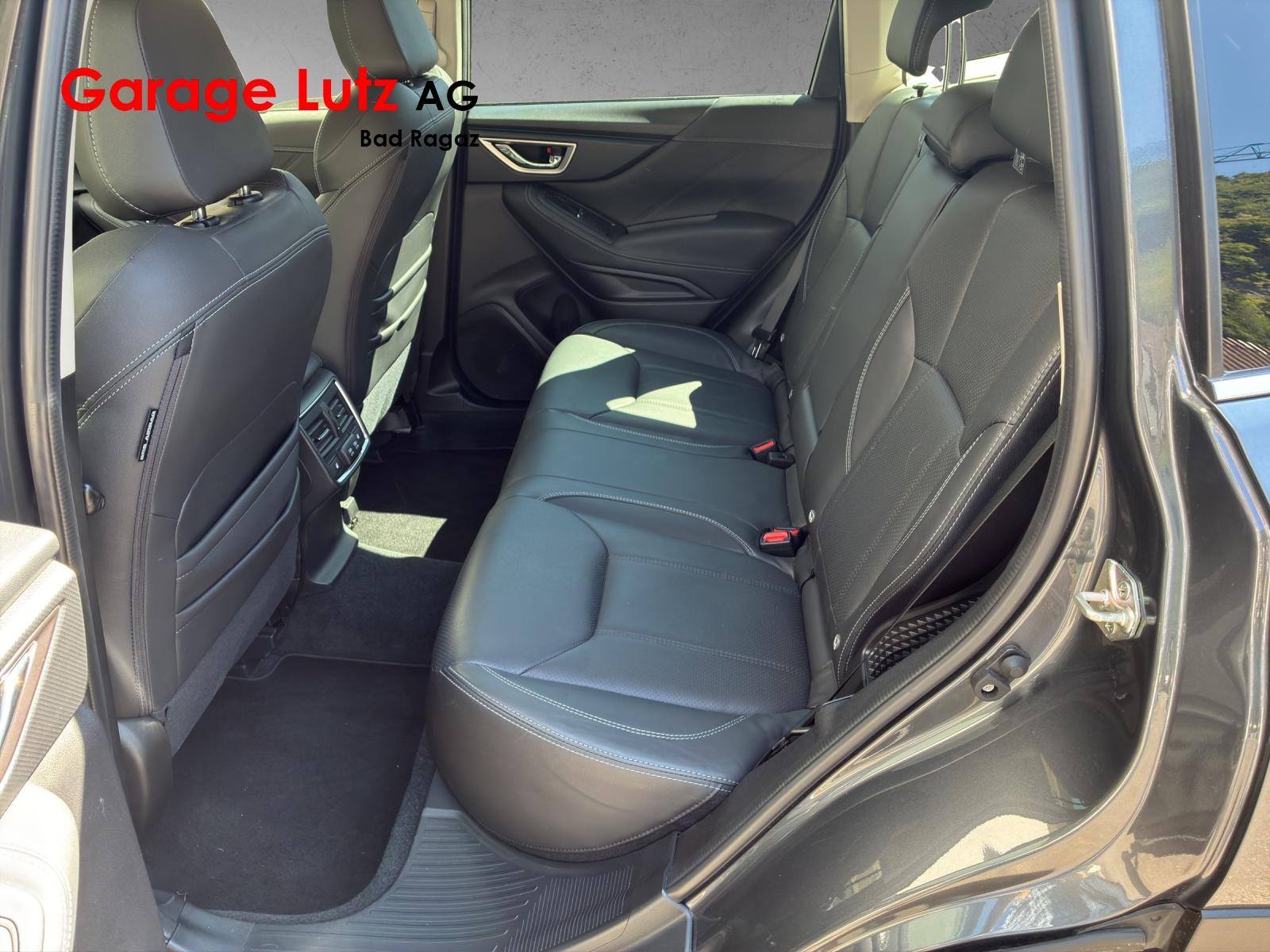 SUBARU Forester Station 2.0i e-Boxer Luxury-image-9