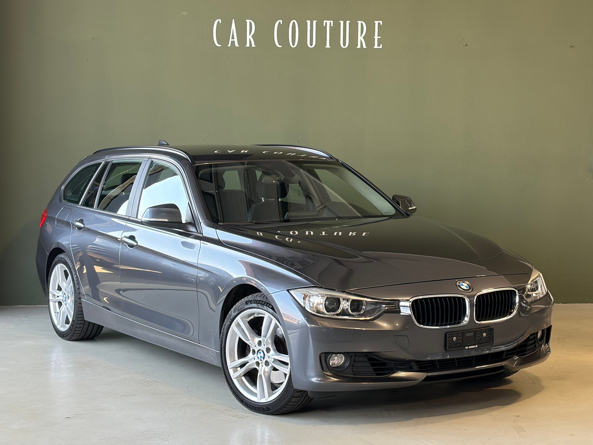 BMW 330d xDrive Touring Steptronic *CH-Fahrzeug*Ab MFK*-showroom-element-2