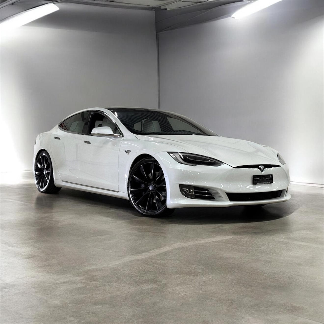 TESLA S 90 D-image-1