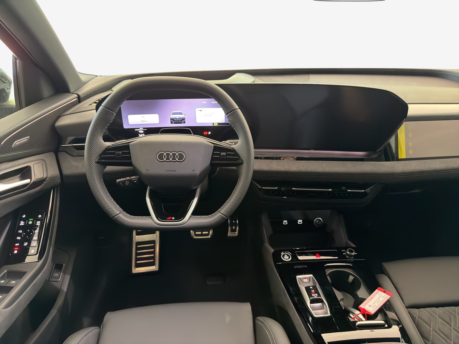 AUDI Q6 e-tron quattro-image-8