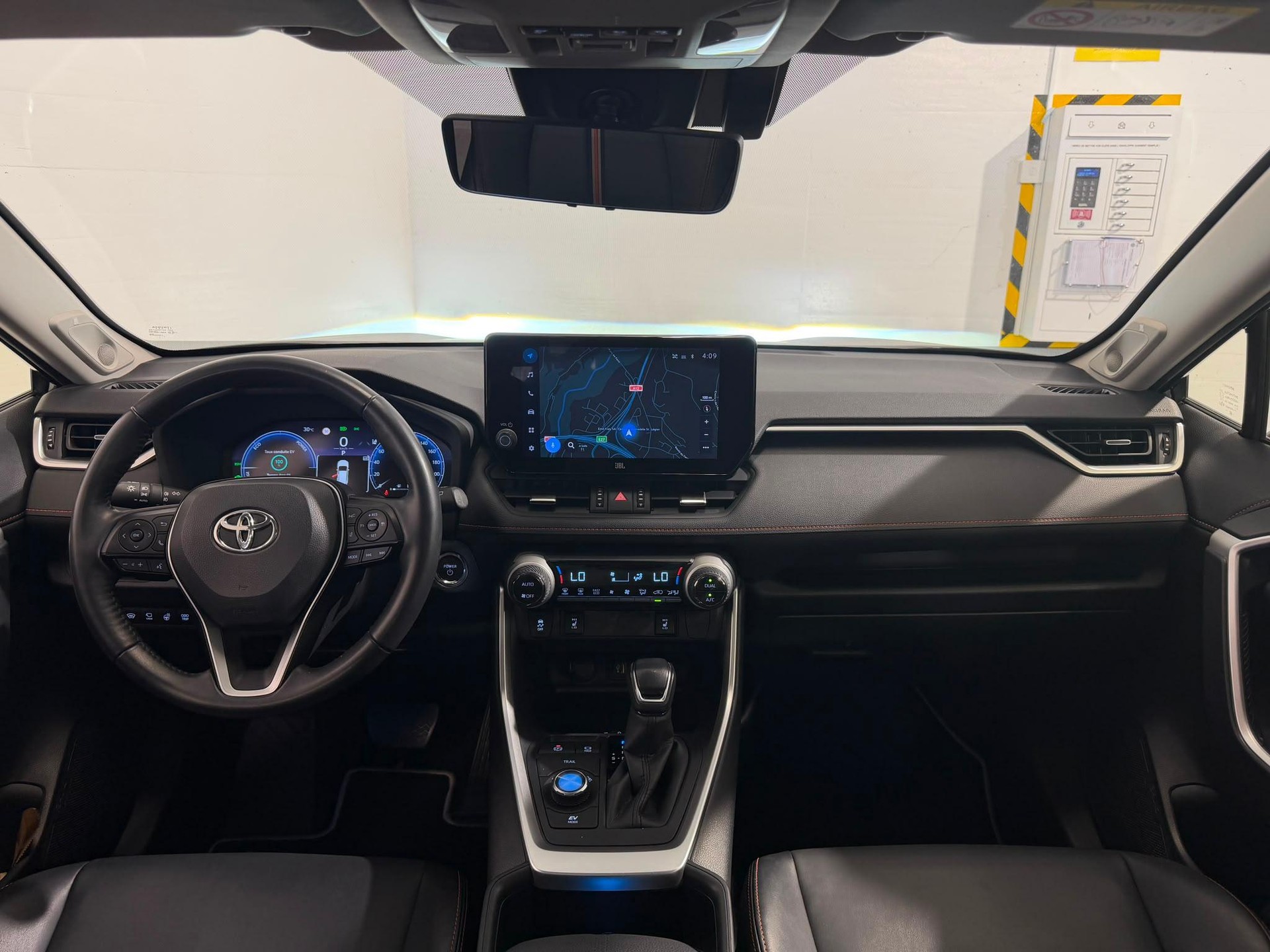TOYOTA RAV4 2.5 HEV Adventure-image-8