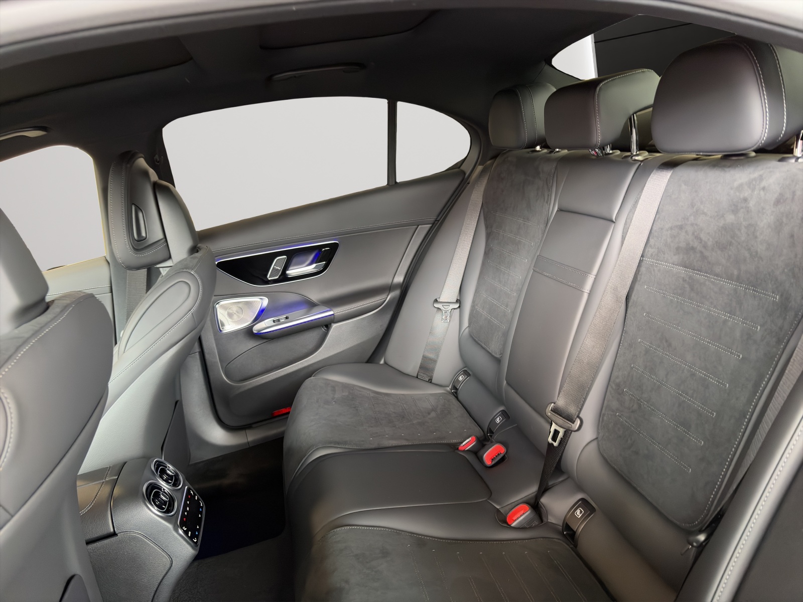 MERCEDES-BENZ C 220 d 4 Matic Swiss Star-image-12