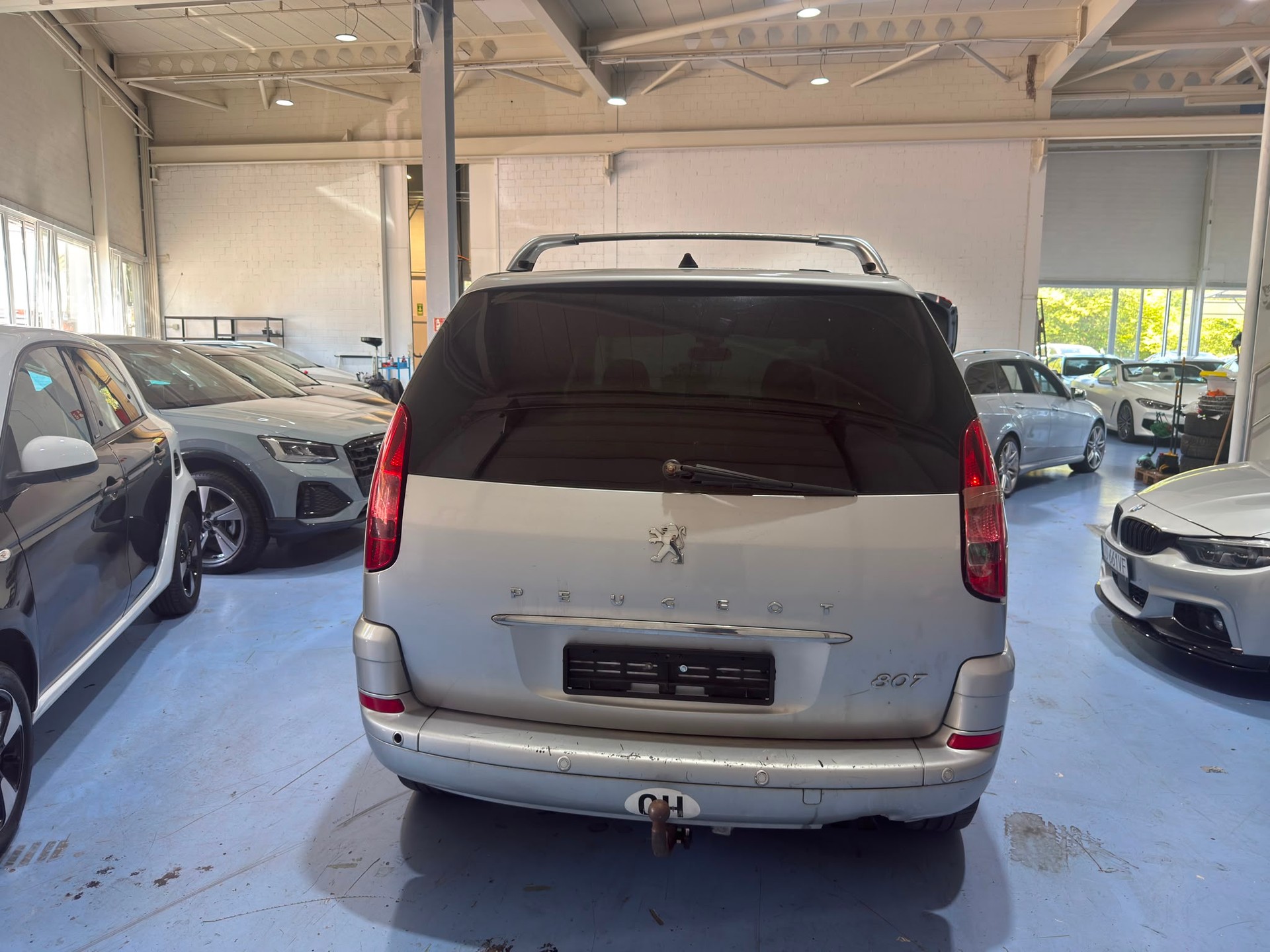 PEUGEOT 807 2.2 16V HDi SV-image-4