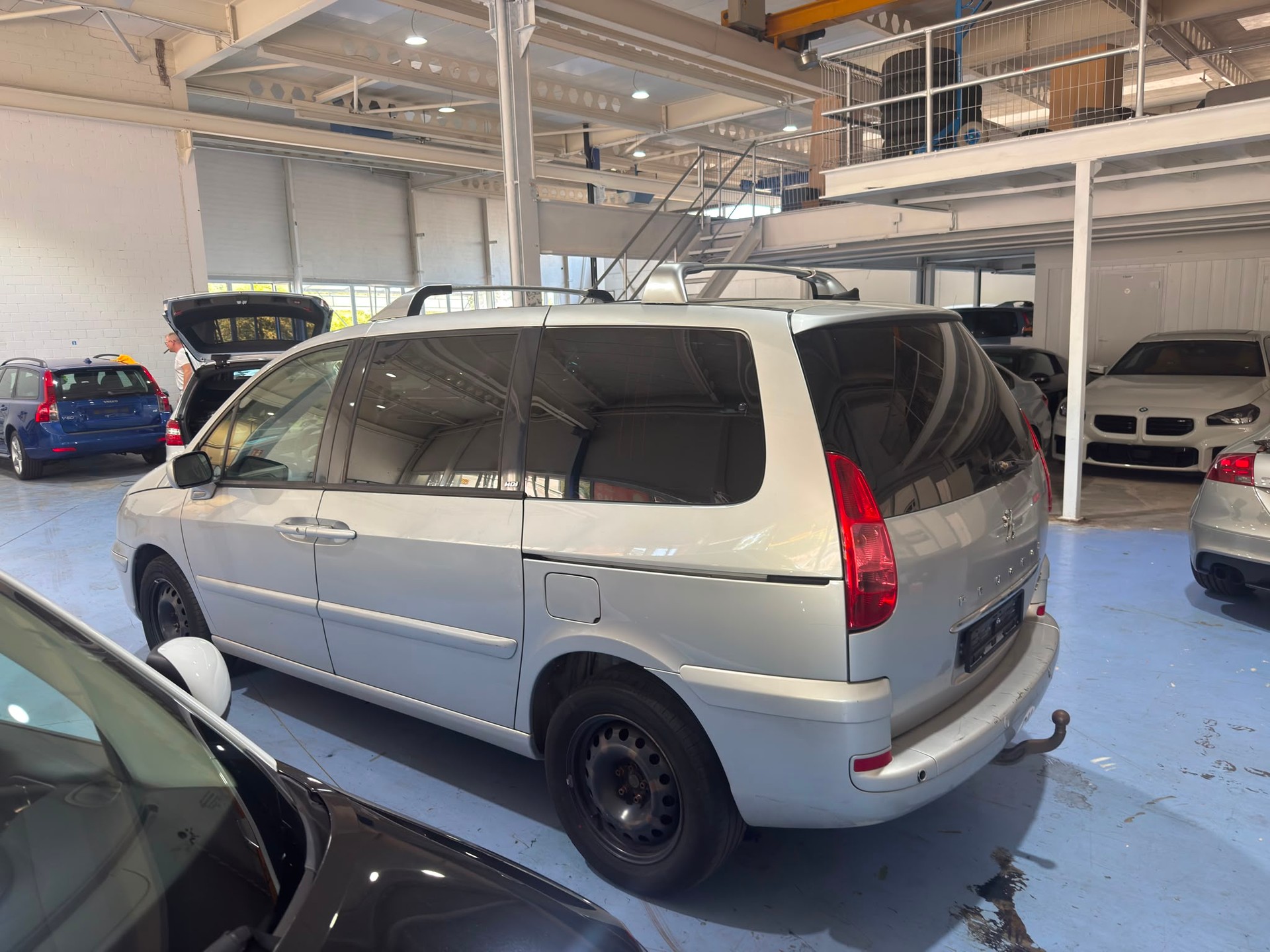 PEUGEOT 807 2.2 16V HDi SV-image-6