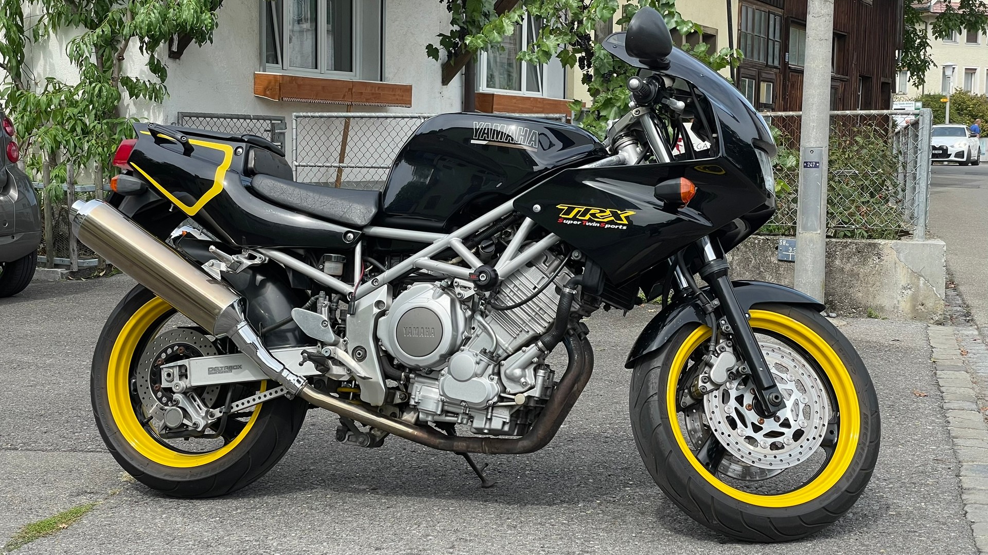 YAMAHA TRX 850-image-0