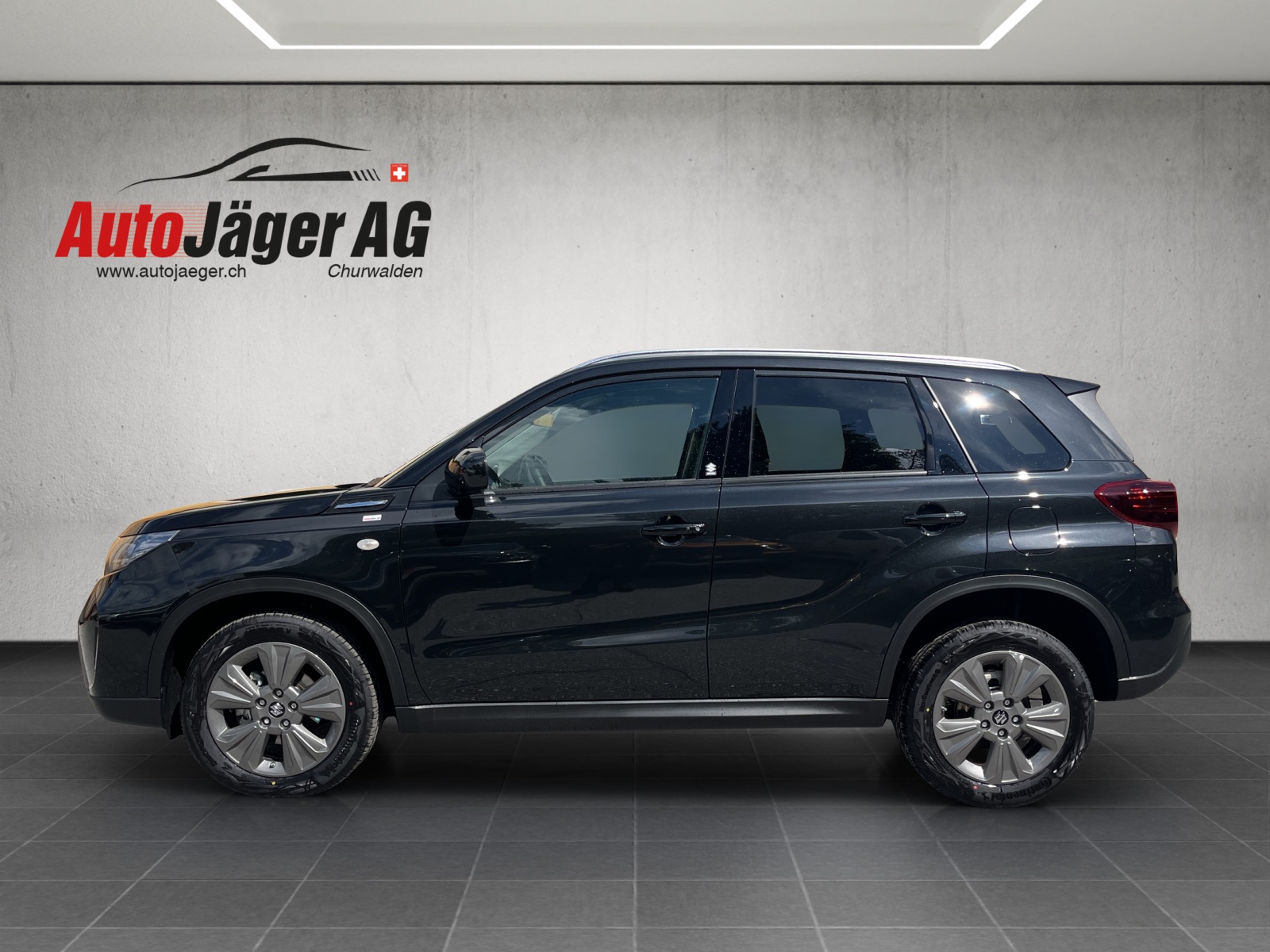 SUZUKI Vitara 1.4 Boosterjet Compact + 4x4 Hybrid Automatic-image-3
