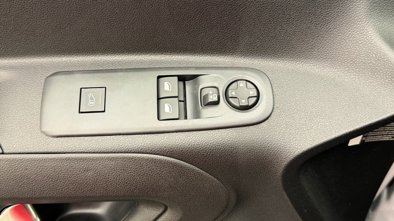 OPEL Combo Cargo 1.2 Turbo start/stop-image-8