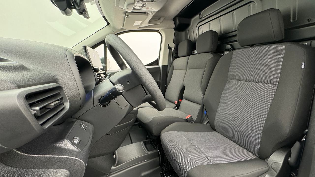 OPEL Combo Cargo 1.2 Turbo start/stop-image-4