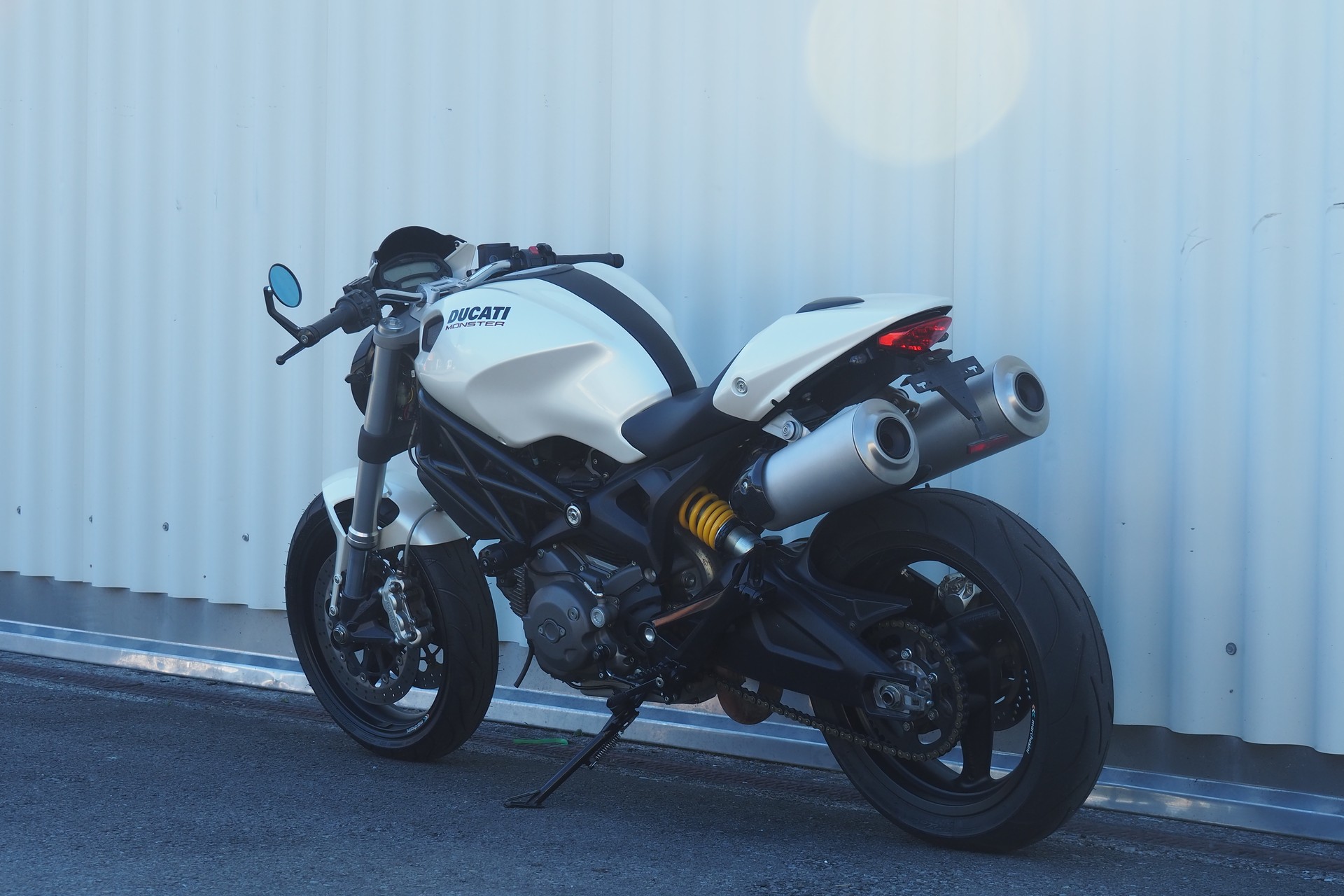DUCATI Monster 696M-image-5