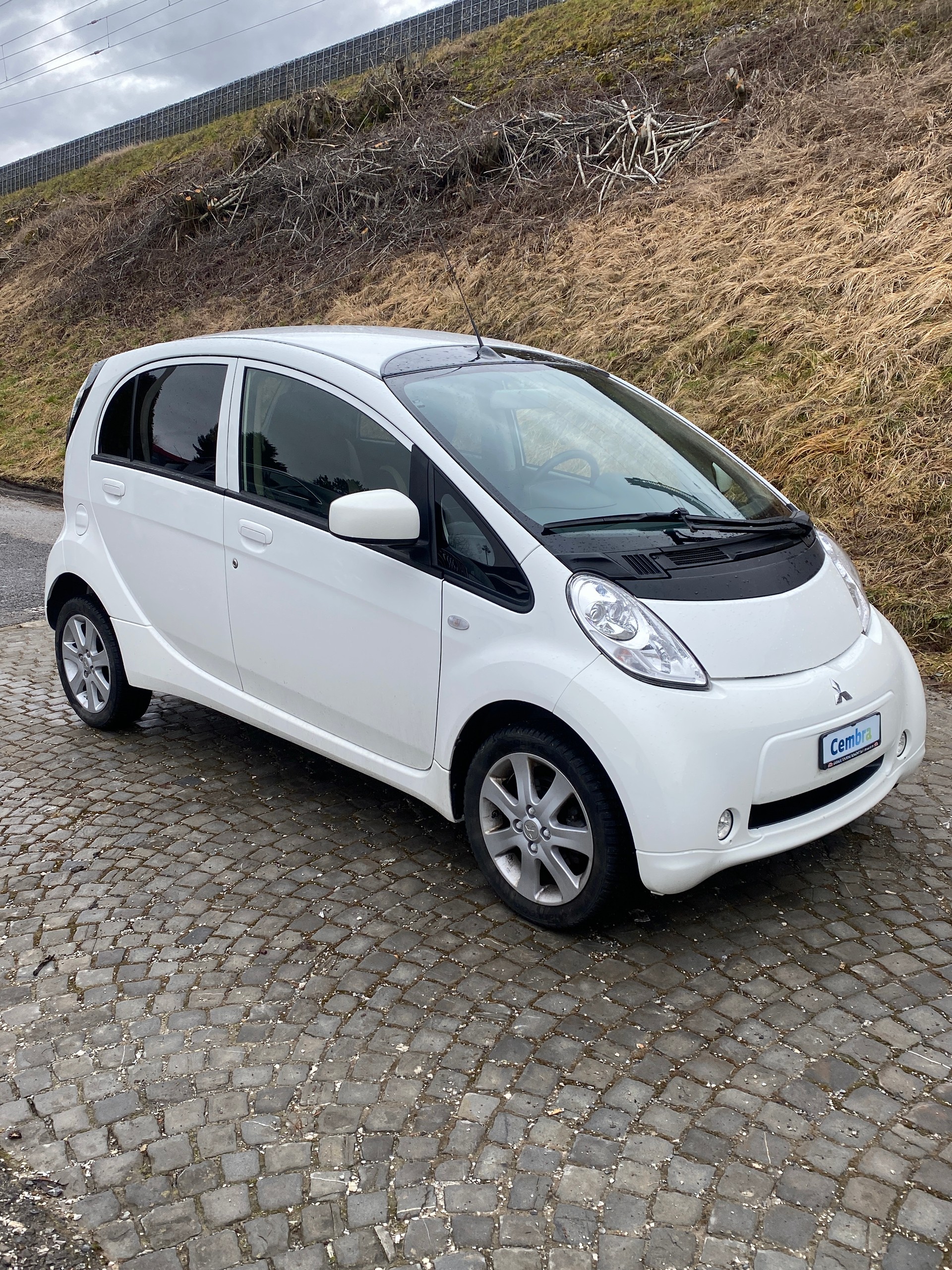 MITSUBISHI i MiEV Style-image-7