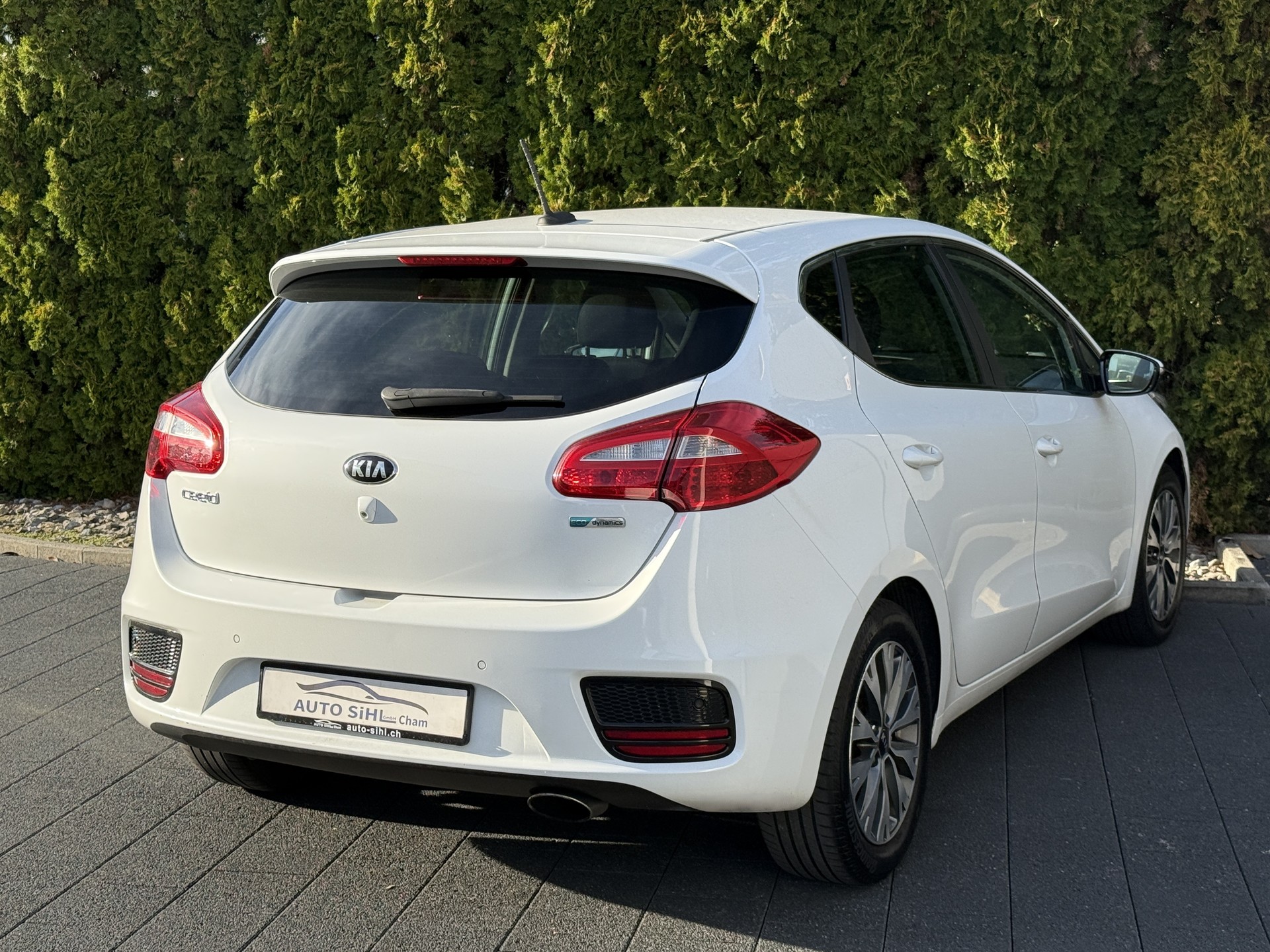 KIA Cee'd 1.0 T-GDi Swiss Champion / ab MFK-image-15