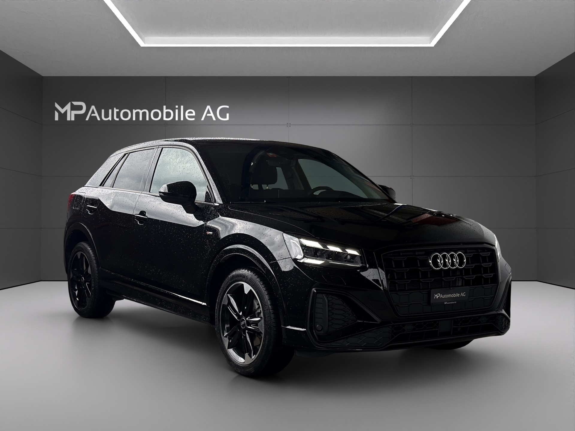 AUDI Q2 35 TFSI S line S-tronic-showroom-element-1