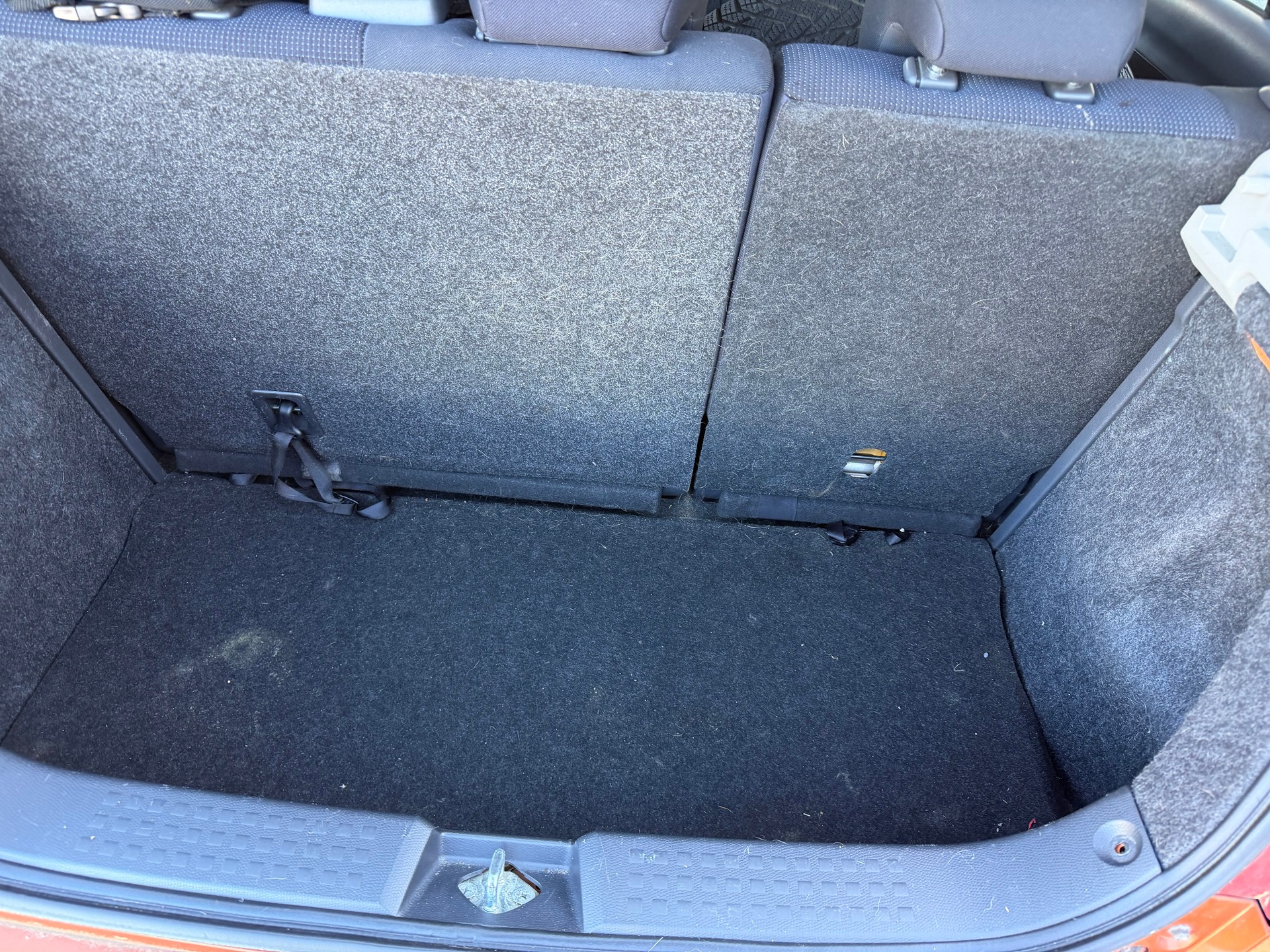 SUZUKI Swift 1.3i 16V GL Top 4x4-image-9