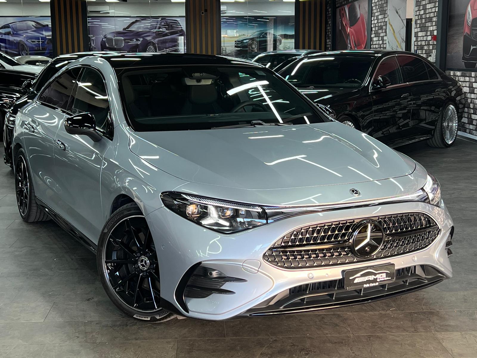 MERCEDES-BENZ CLA 200 AMG Line Limited Silver&Black Performance 3 Jahre Werksgarantie & Gratisservice 8G-DCT-showroom-element-3
