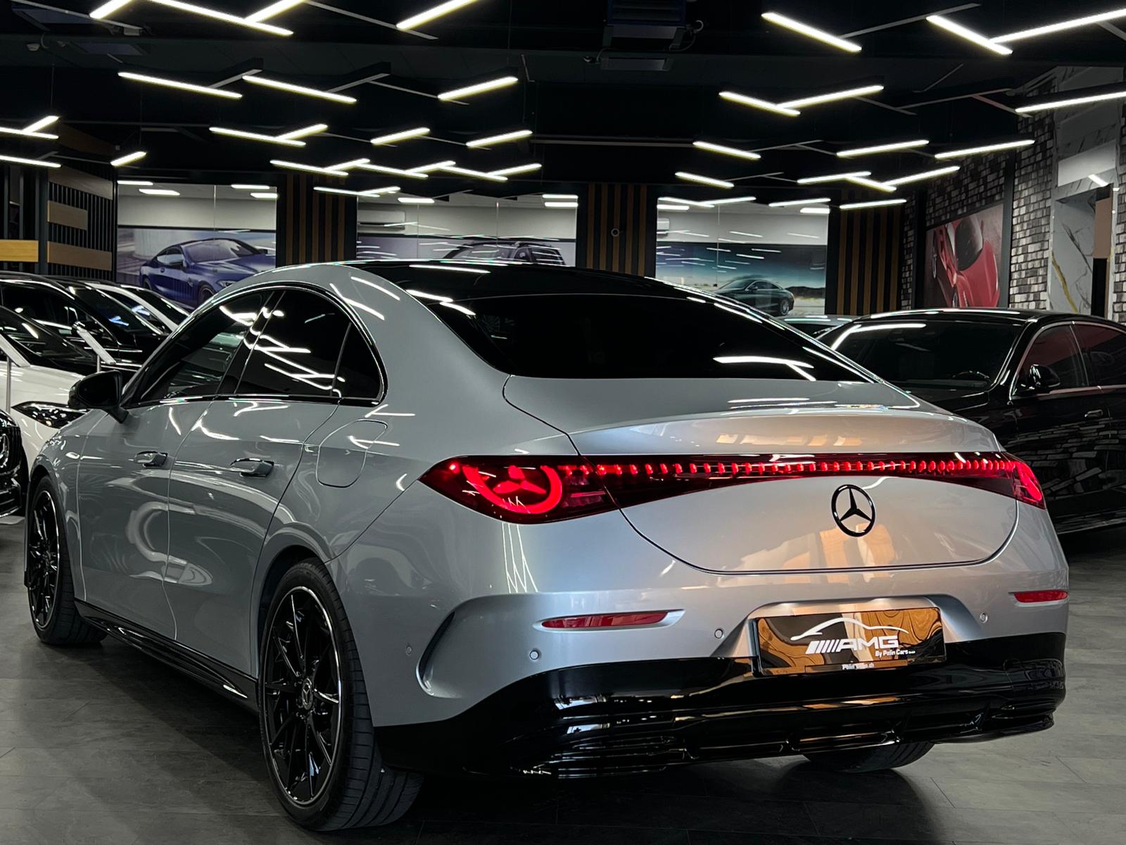 MERCEDES-BENZ CLA 200 AMG Line Limited Silver&Black Performance 3 Jahre Werksgarantie & Gratisservice 8G-DCT-image-7